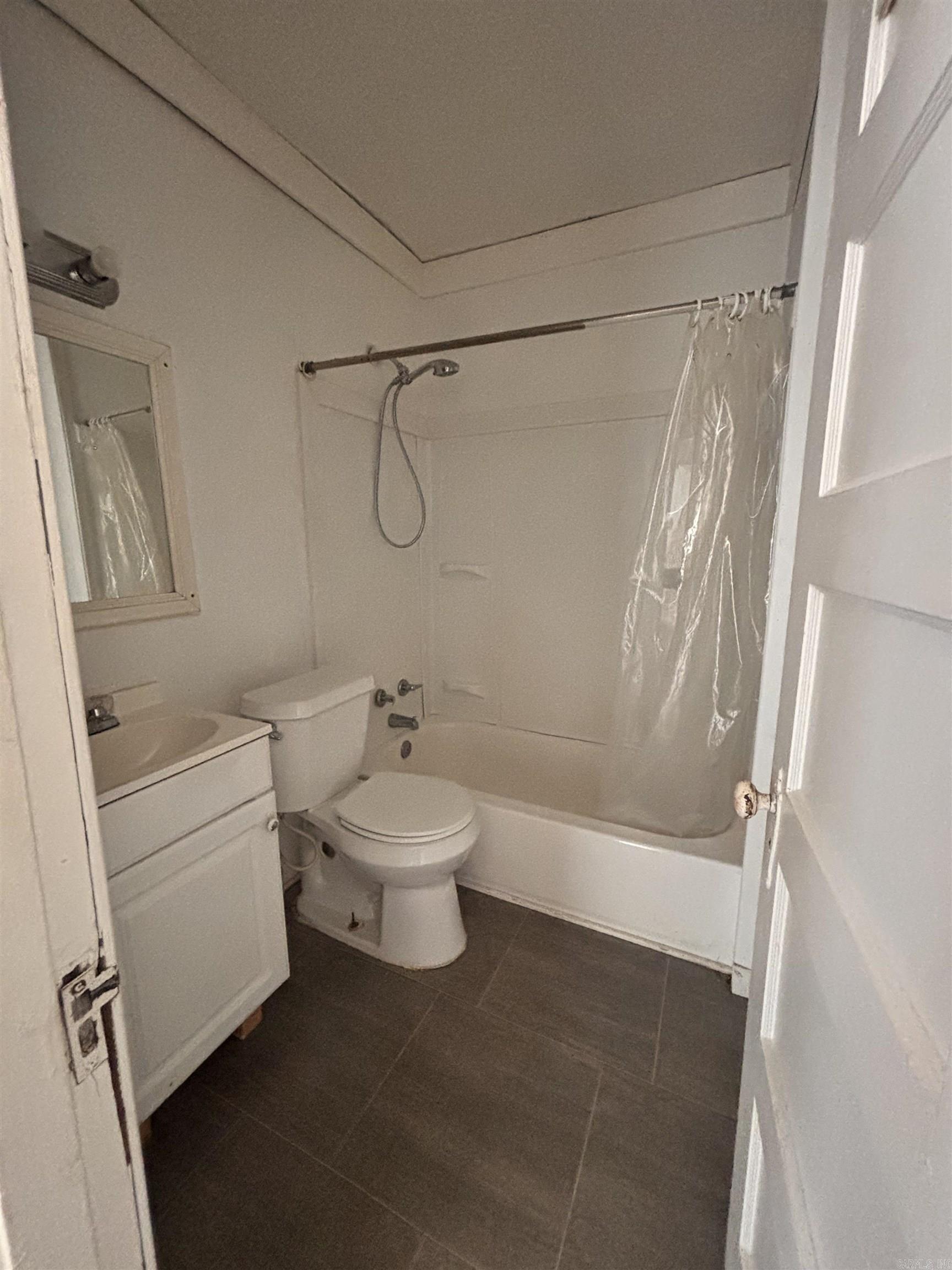329 W Main Street Property Photo 18
