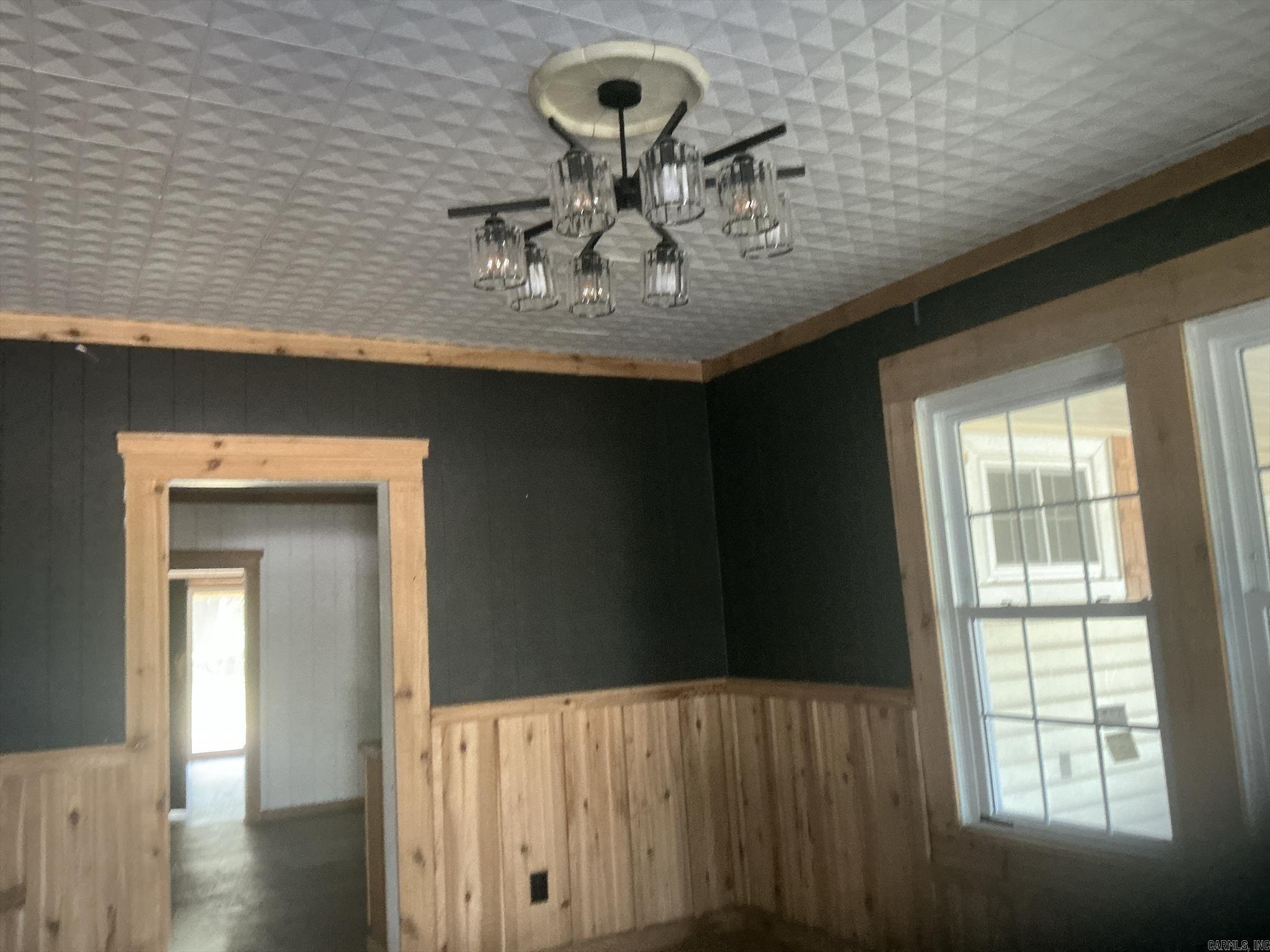 601 Main Property Photo 10