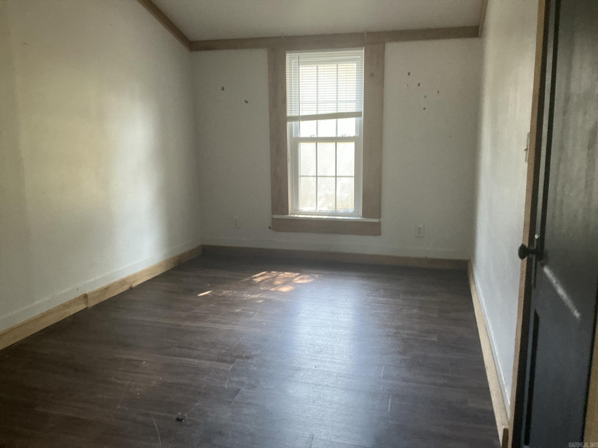 601 Main Property Photo 17
