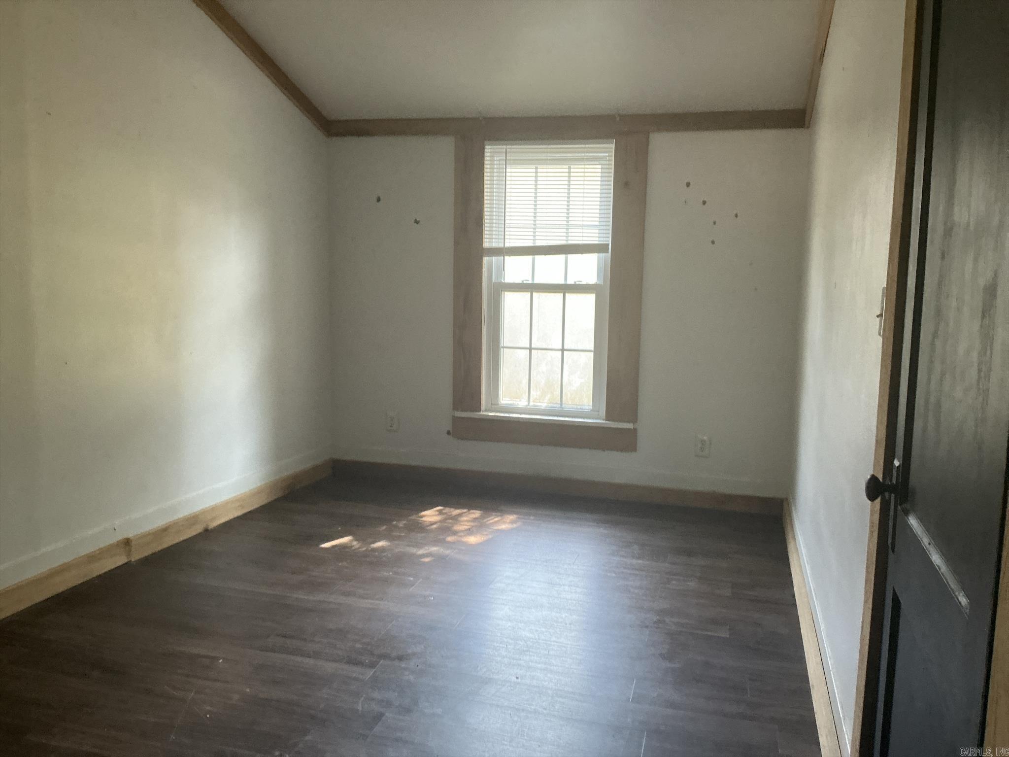 601 Main Property Photo 18
