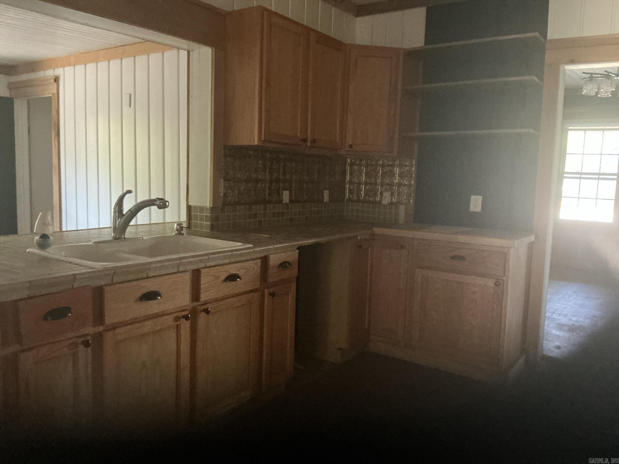 601 Main Property Photo 33