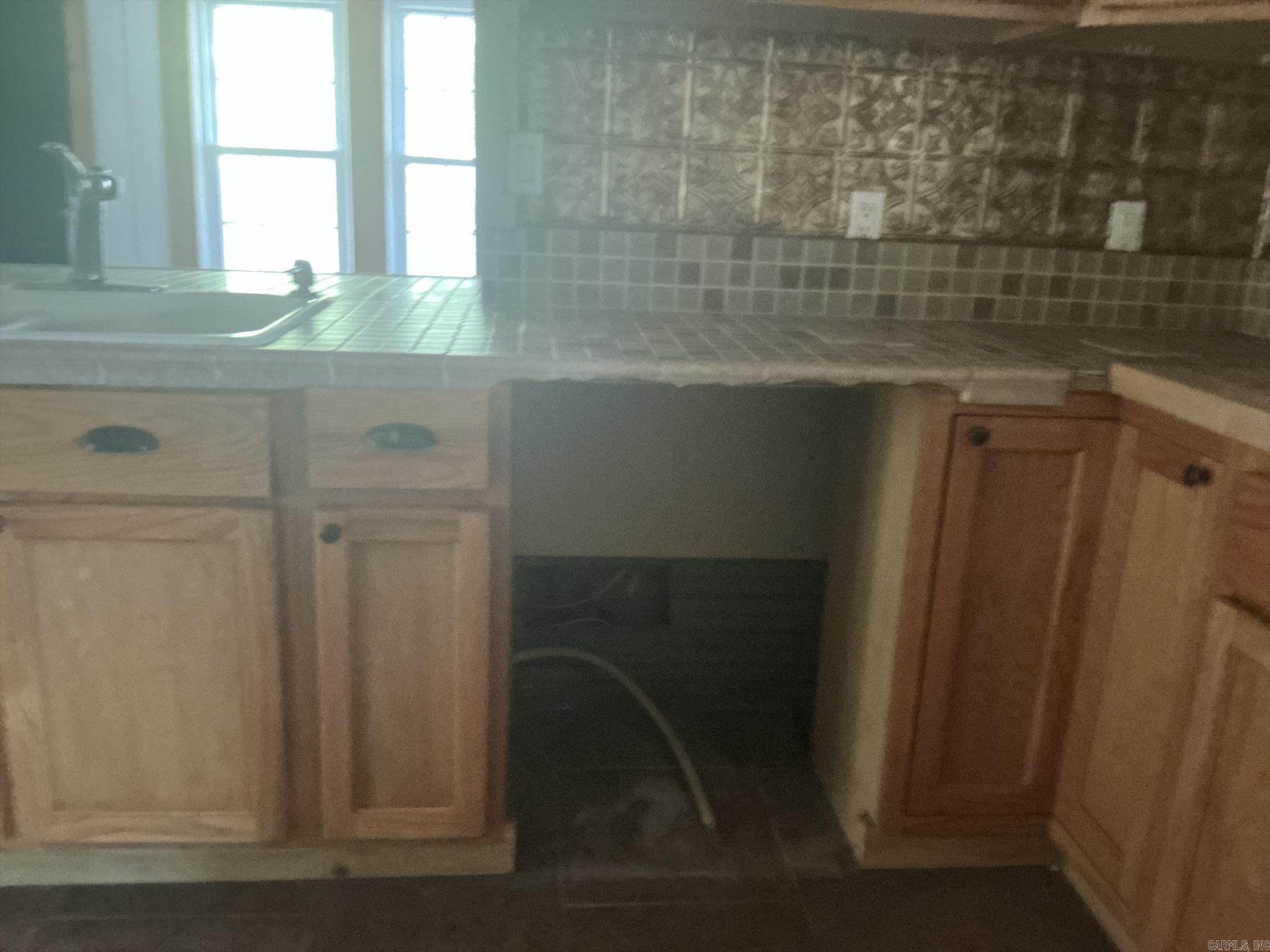 601 Main Property Photo 34