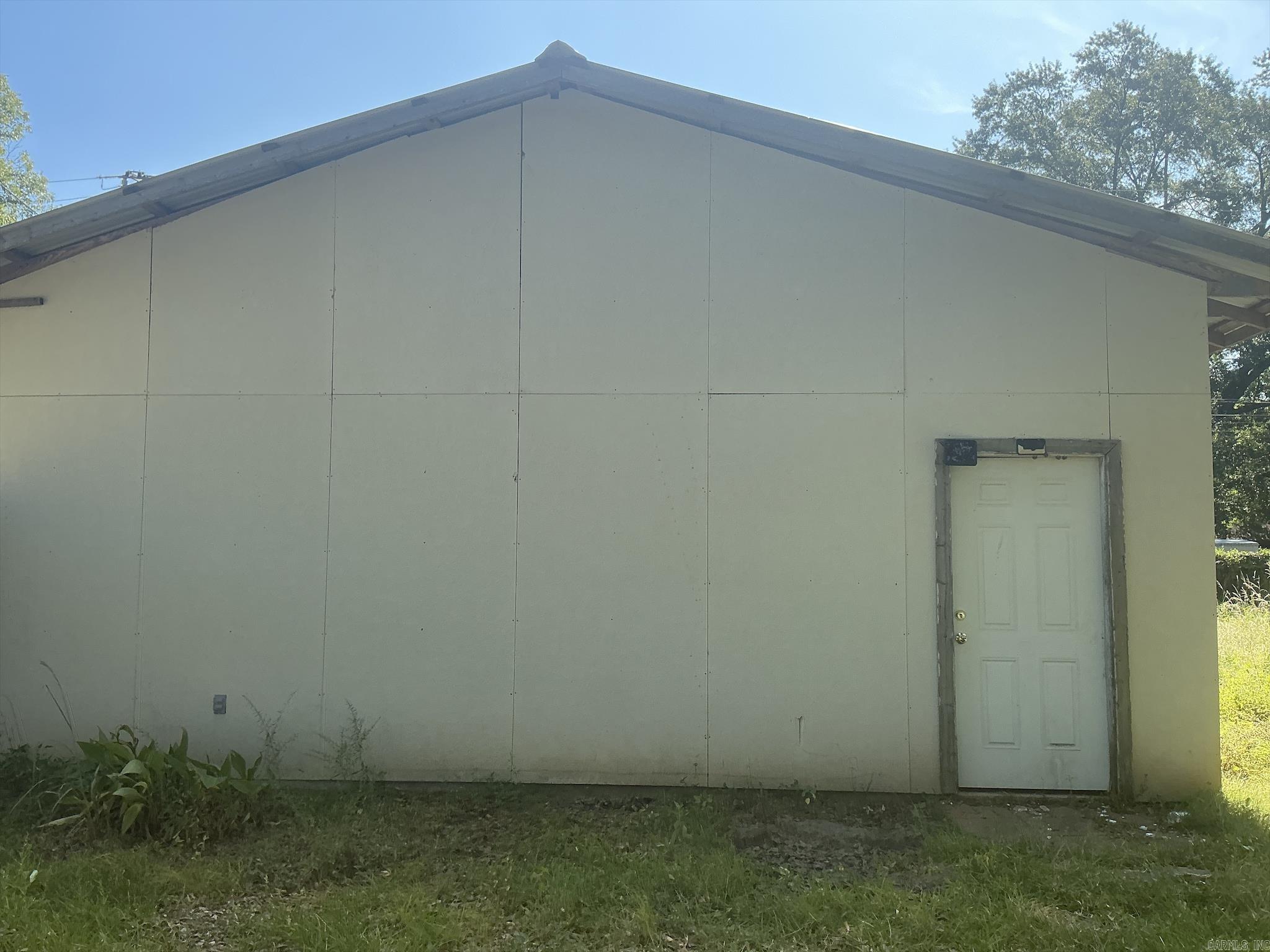601 Main Property Photo 44