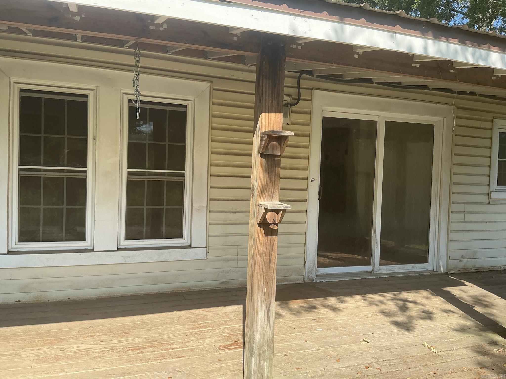 601 Main Property Photo 45