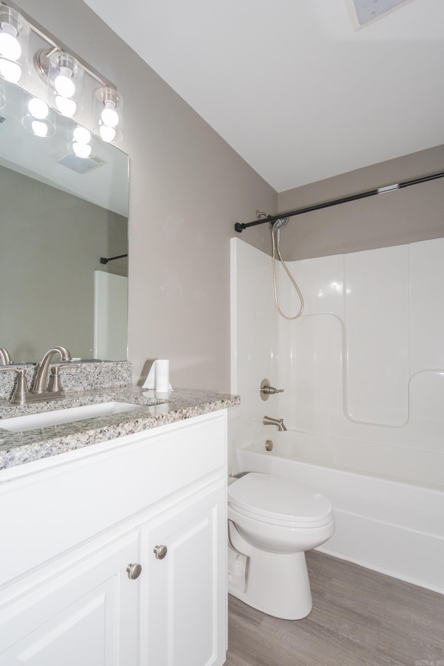 812 W 23rd Street Property Photo 15
