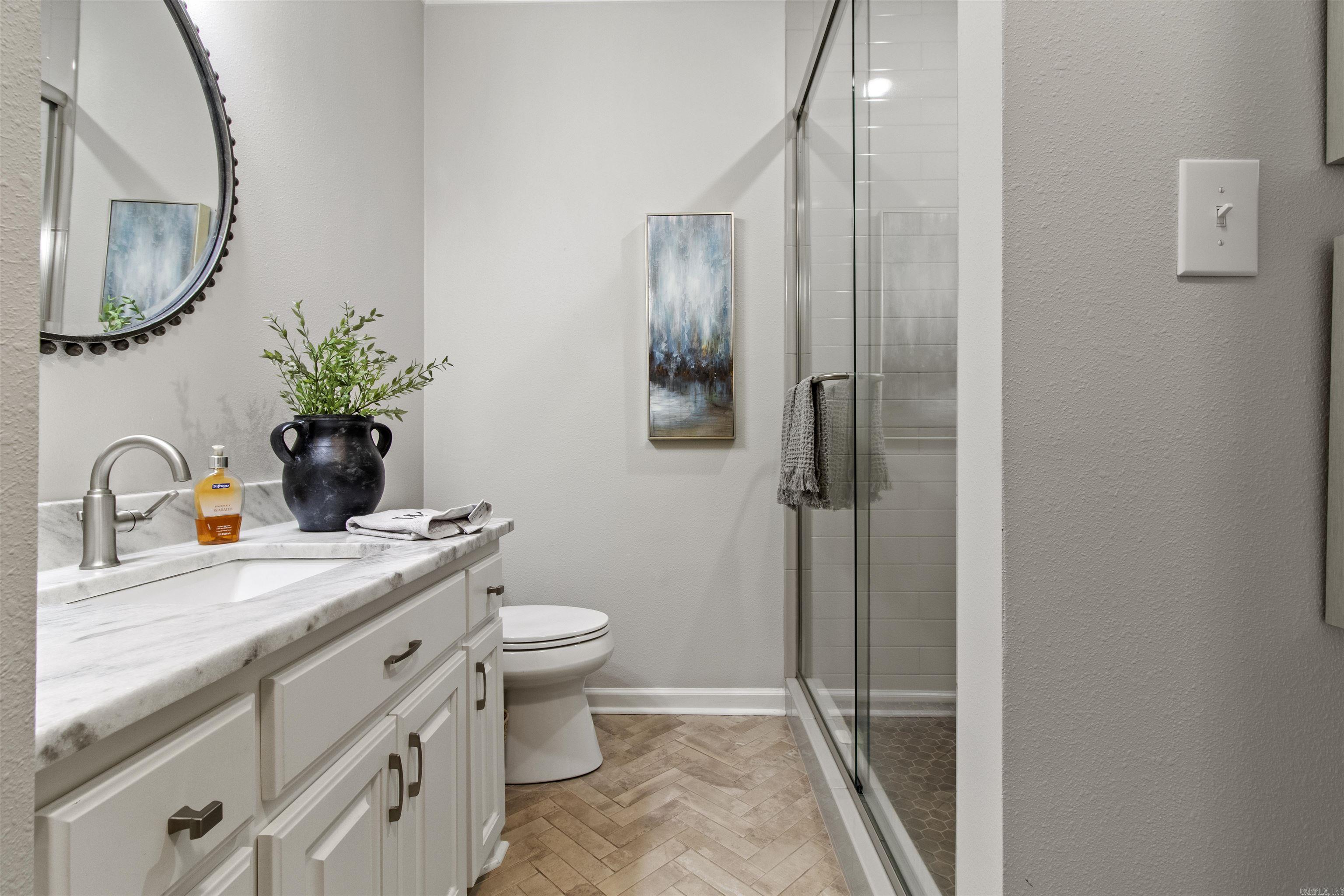 115 Overland Trail Property Photo 44
