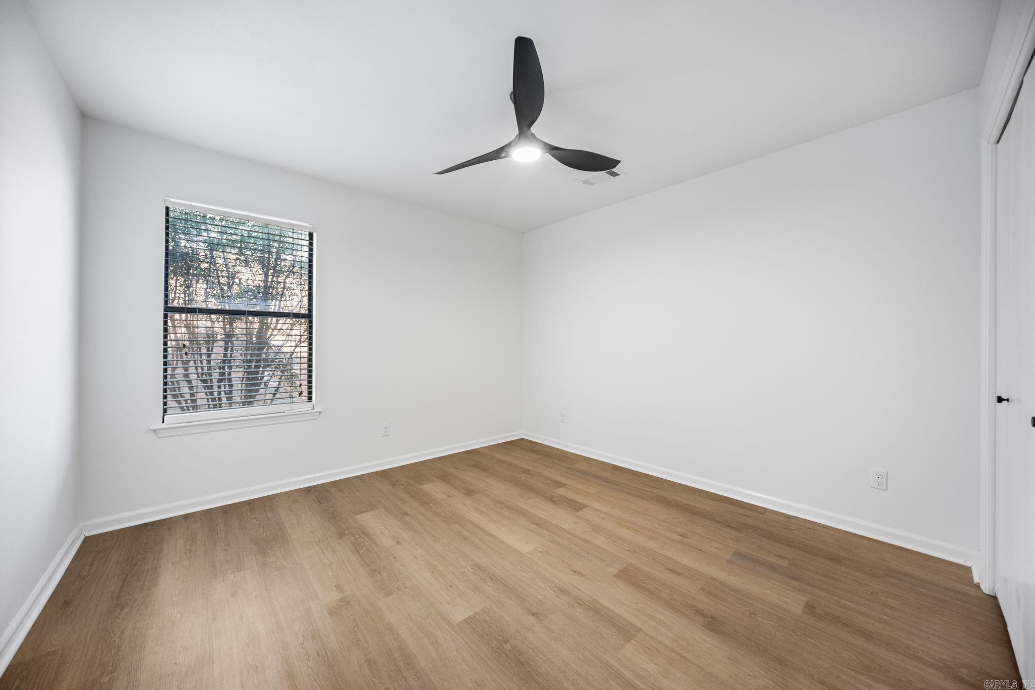 808 Regal Drive Property Photo 14
