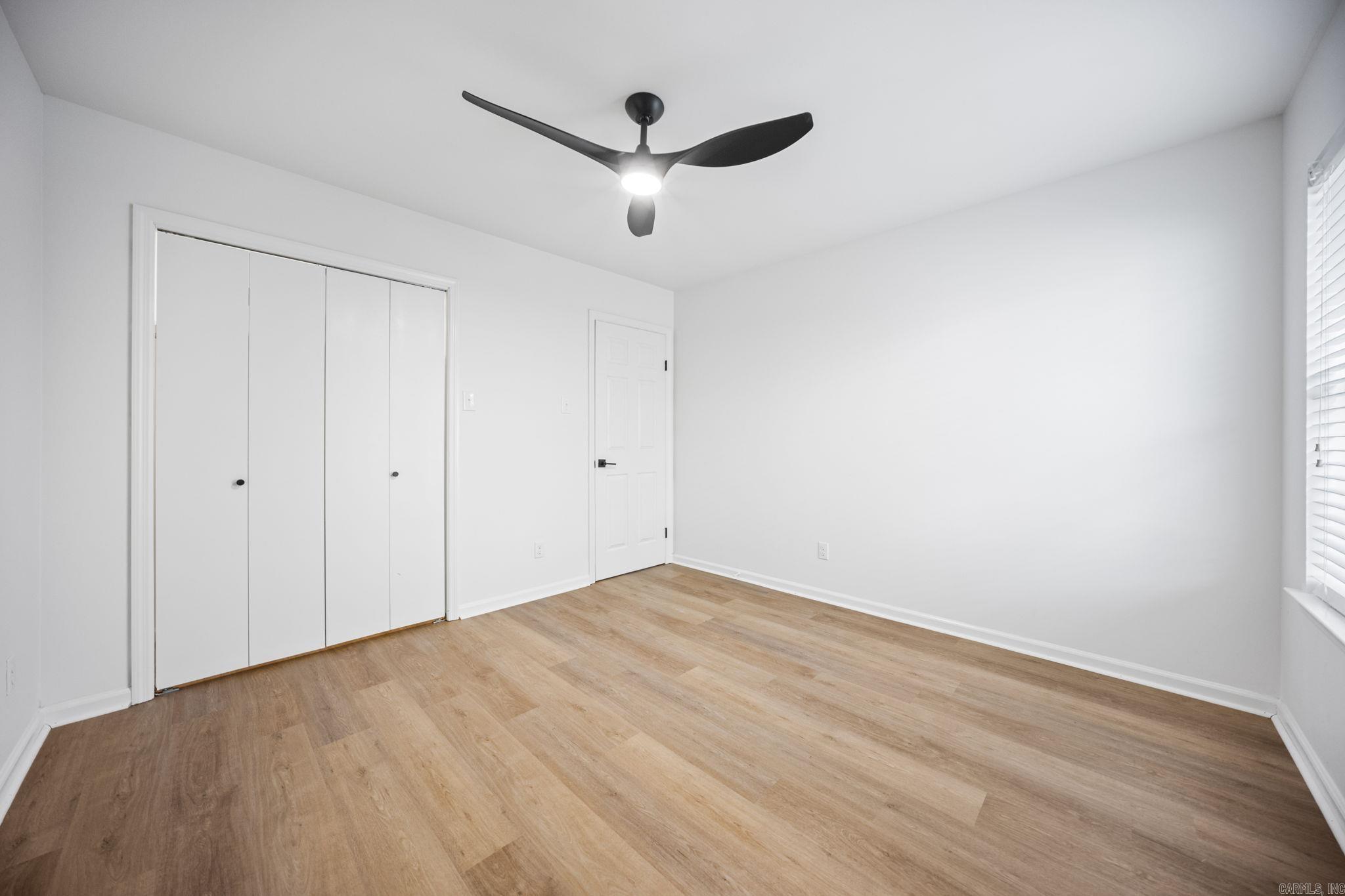 808 Regal Drive Property Photo 15