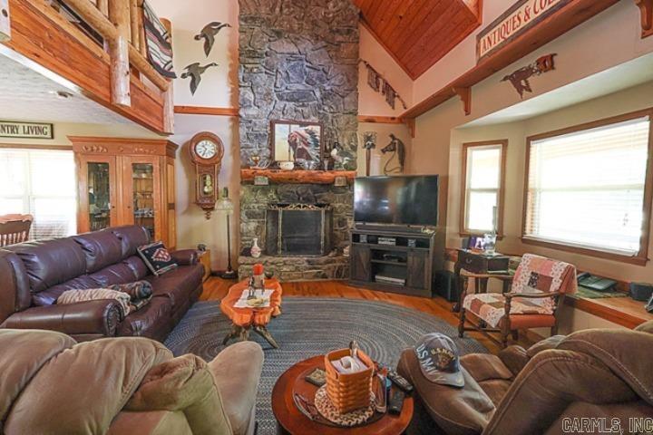170 Little Lane Property Photo 6