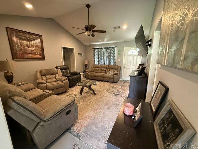 17 Robin Drive Property Photo 2