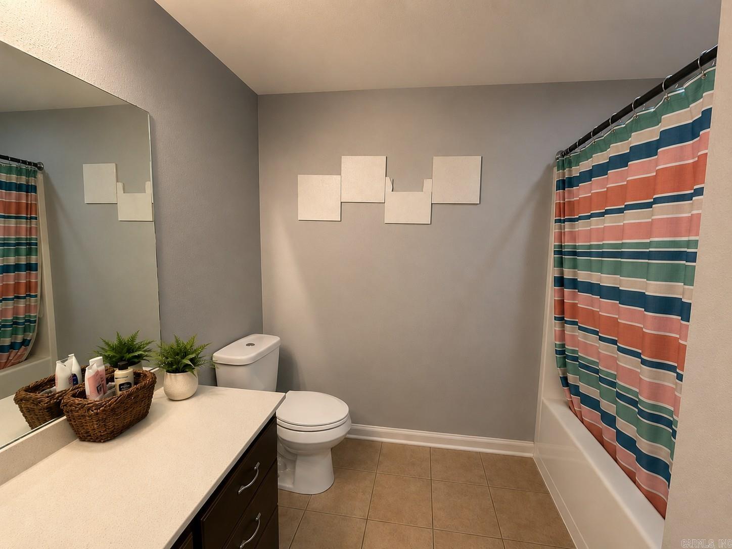 17 Robin Drive Property Photo 8