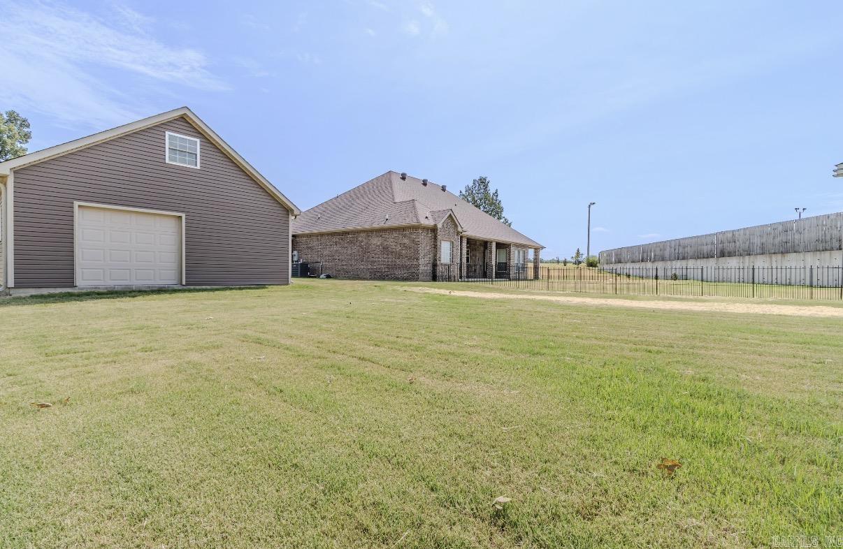 15 County Road 7670 Road Property Photo 7