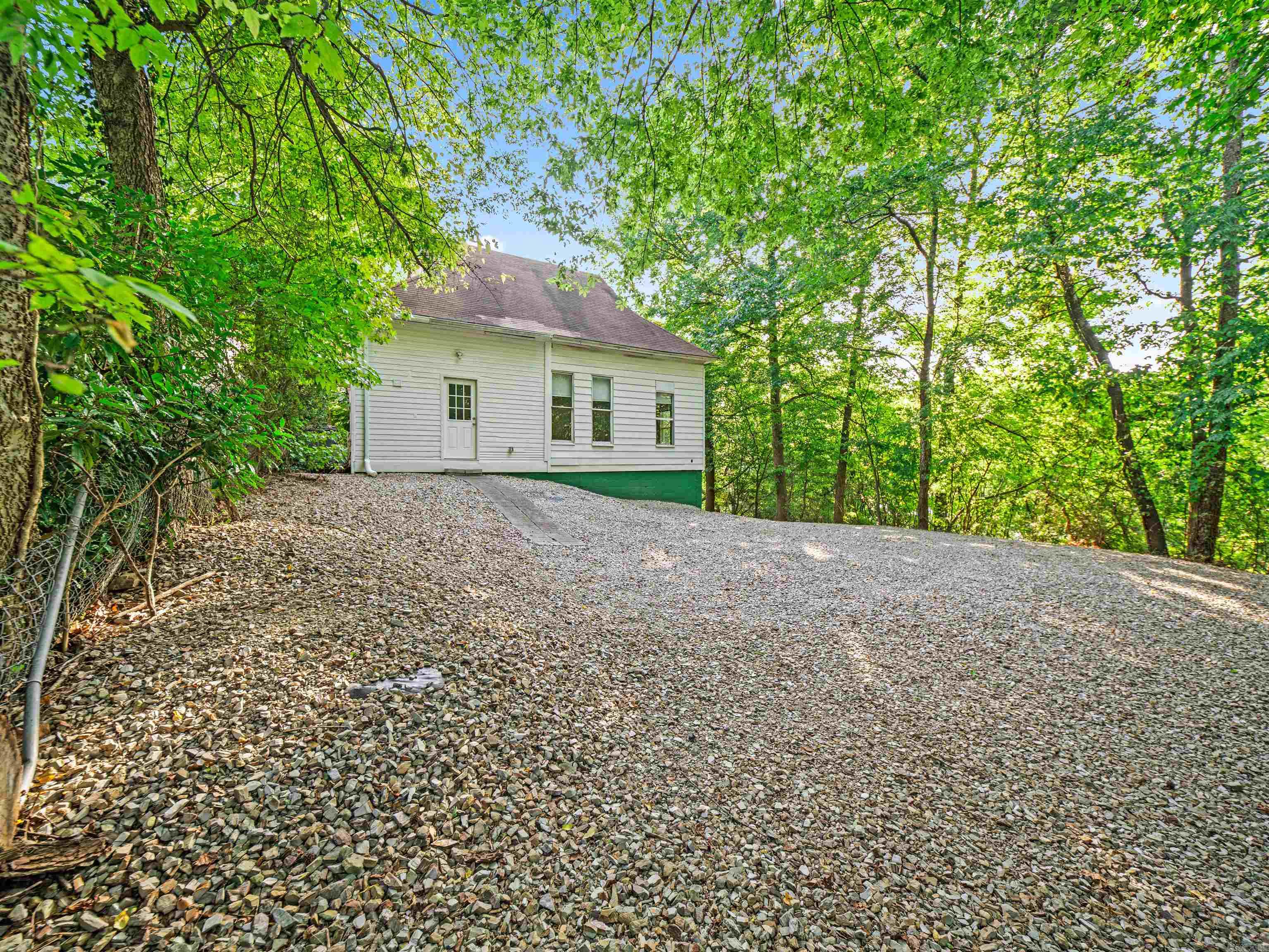 115 Eddy Property Photo 17