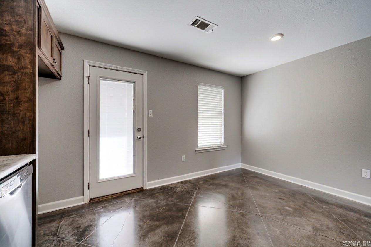 1325 Acuff Lane Property Photo 11