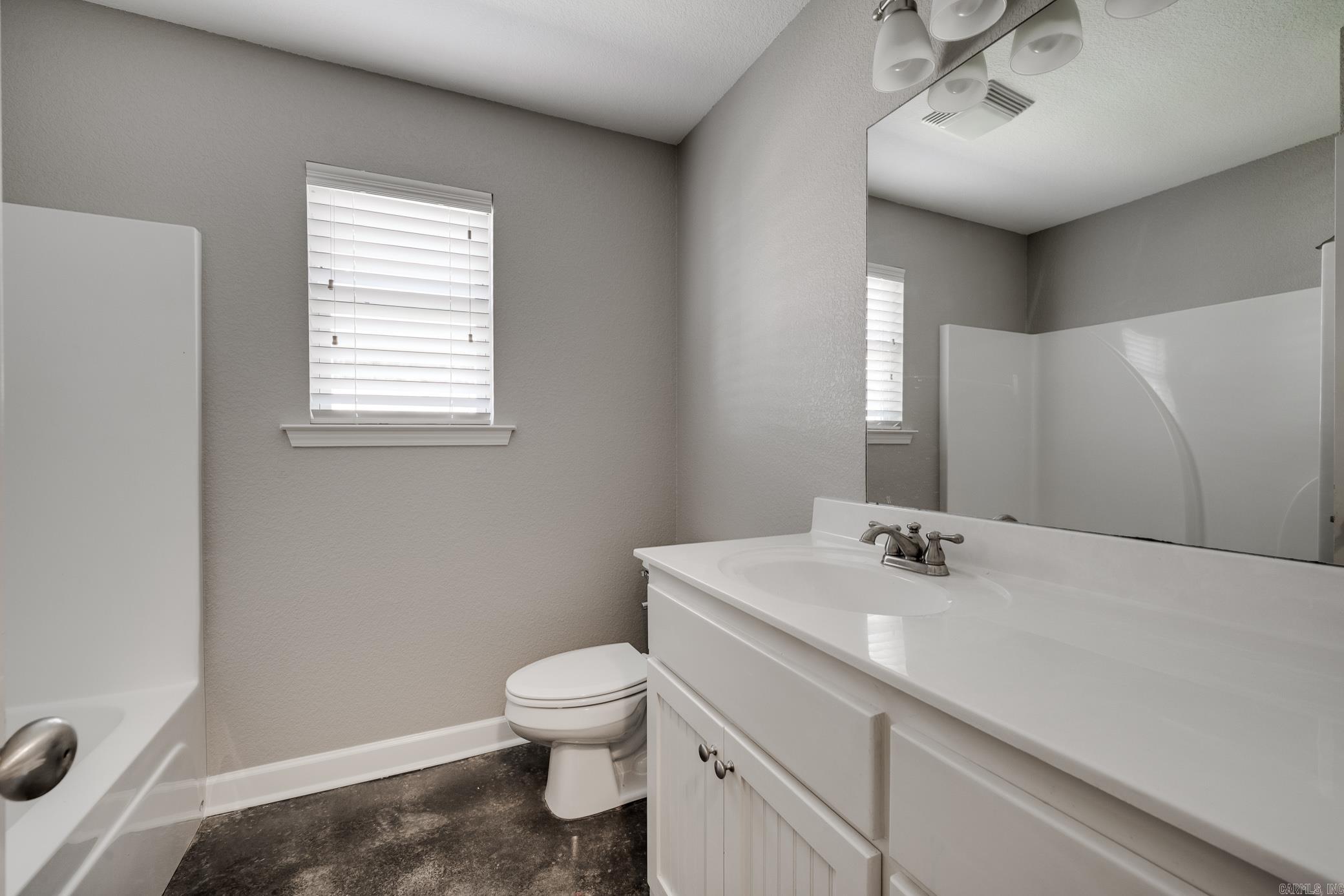 1325 Acuff Lane Property Photo 13