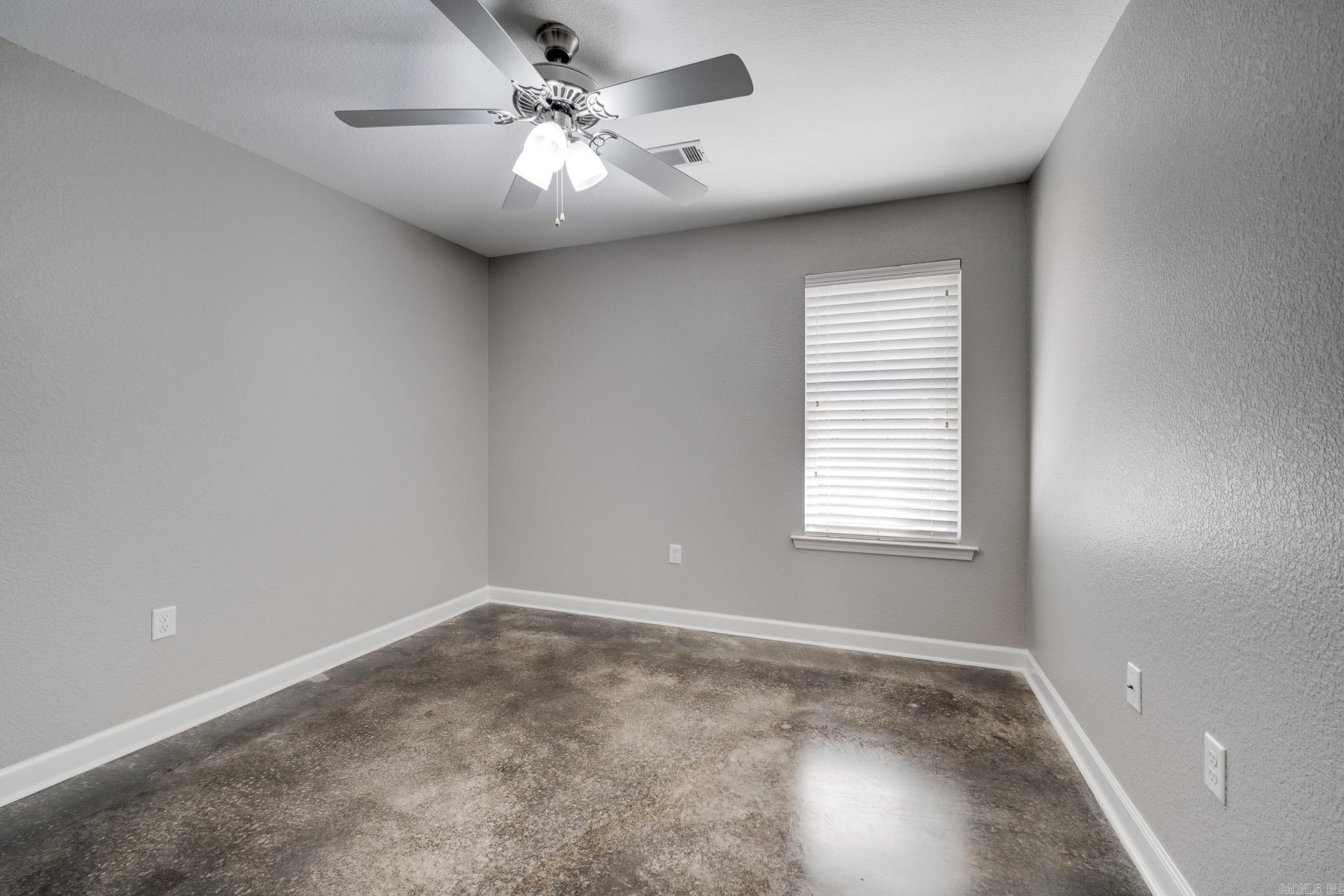 1325 Acuff Lane Property Photo 14