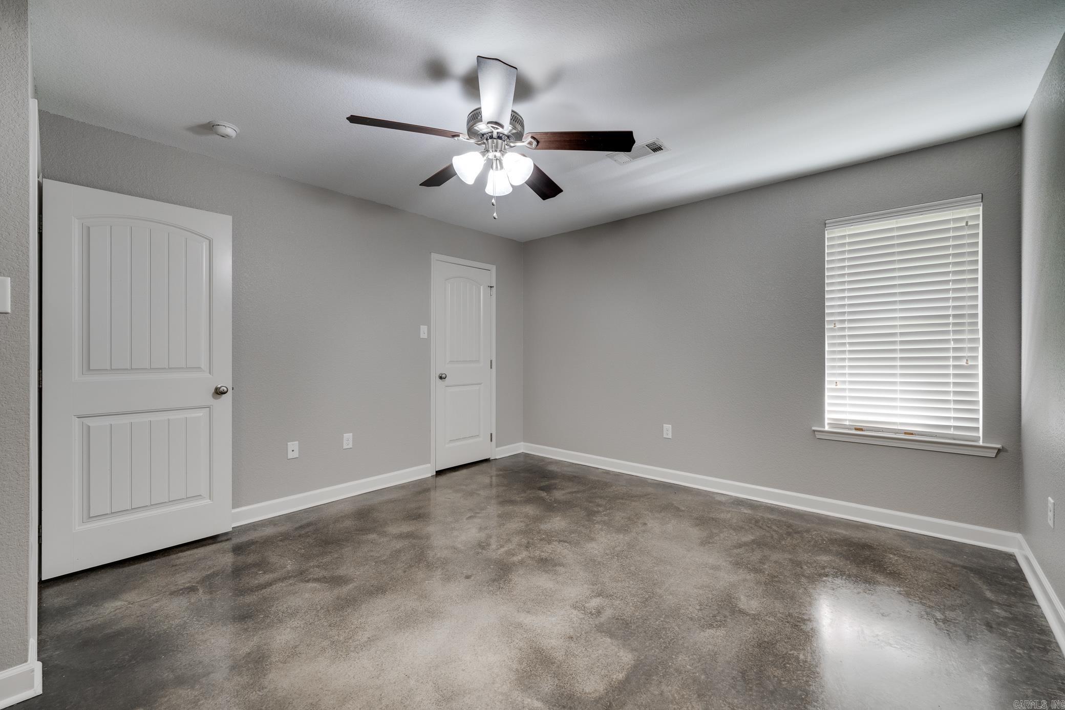 1325 Acuff Lane Property Photo 17