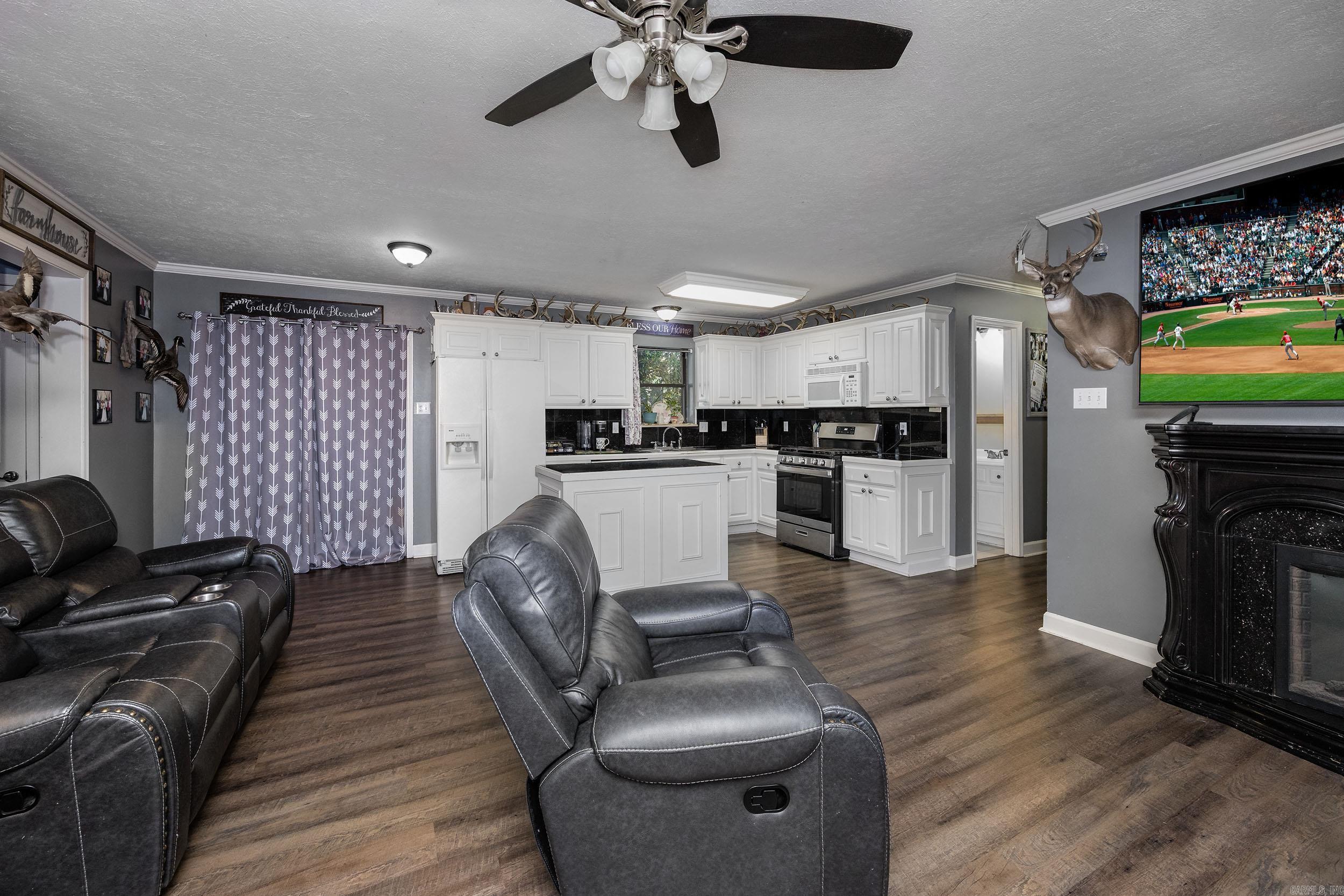 3 Shaun Road Property Photo 6