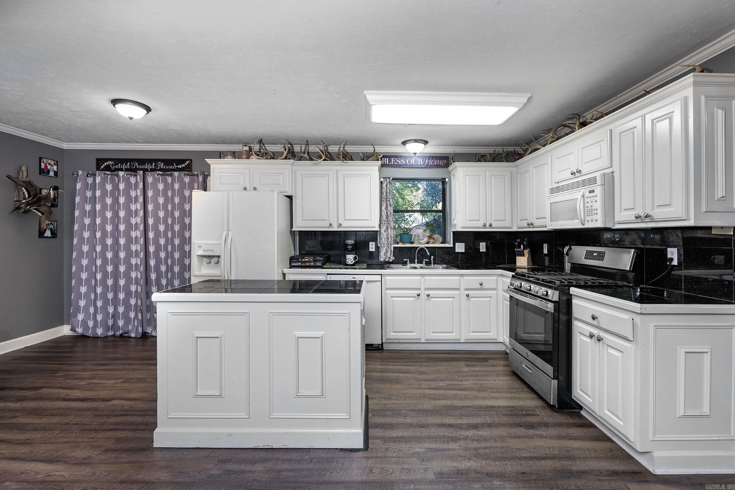 3 Shaun Road Property Photo 7