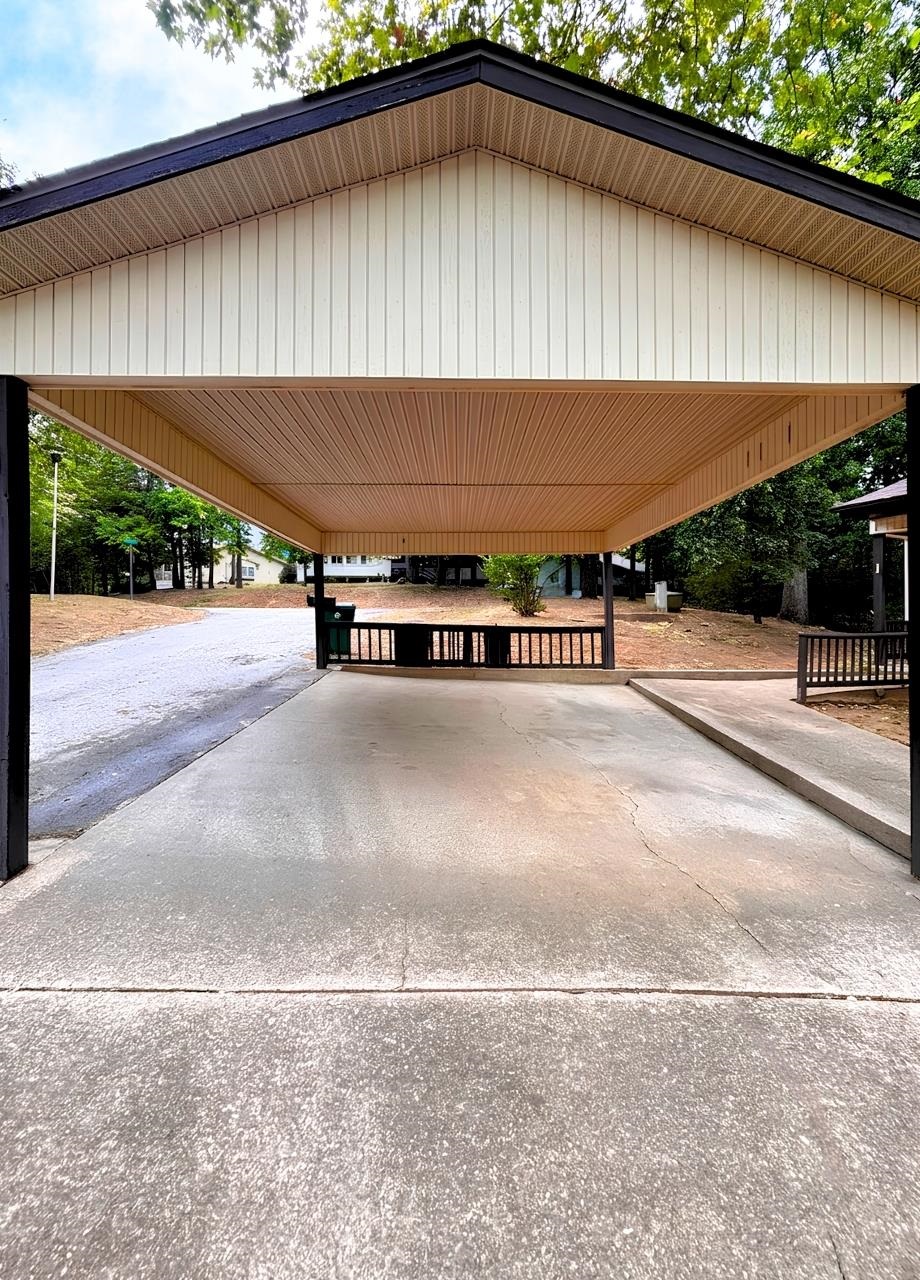 1 Eufaula Trail Property Photo 3
