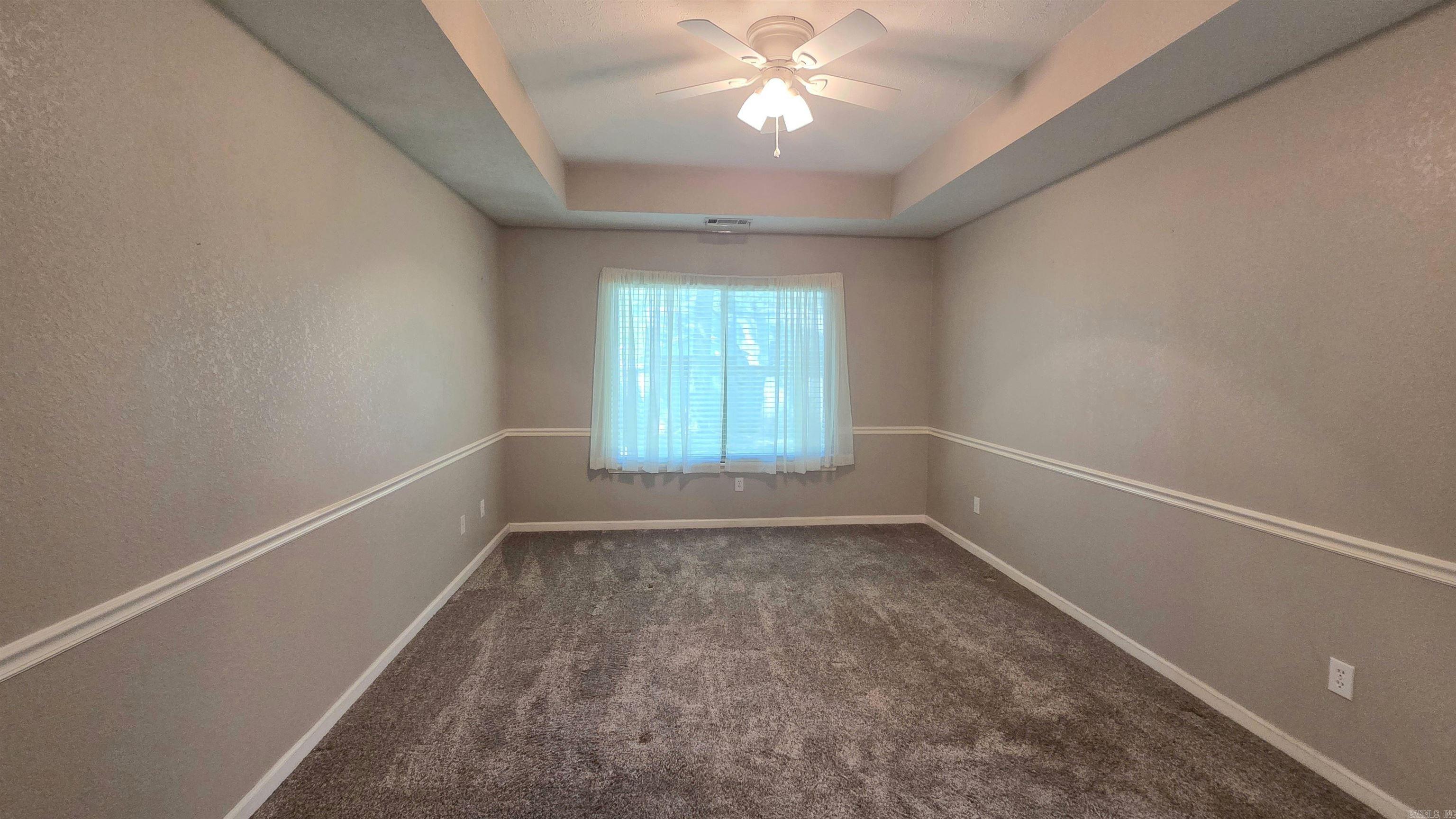 19 W Plaza Blvd Property Photo 8