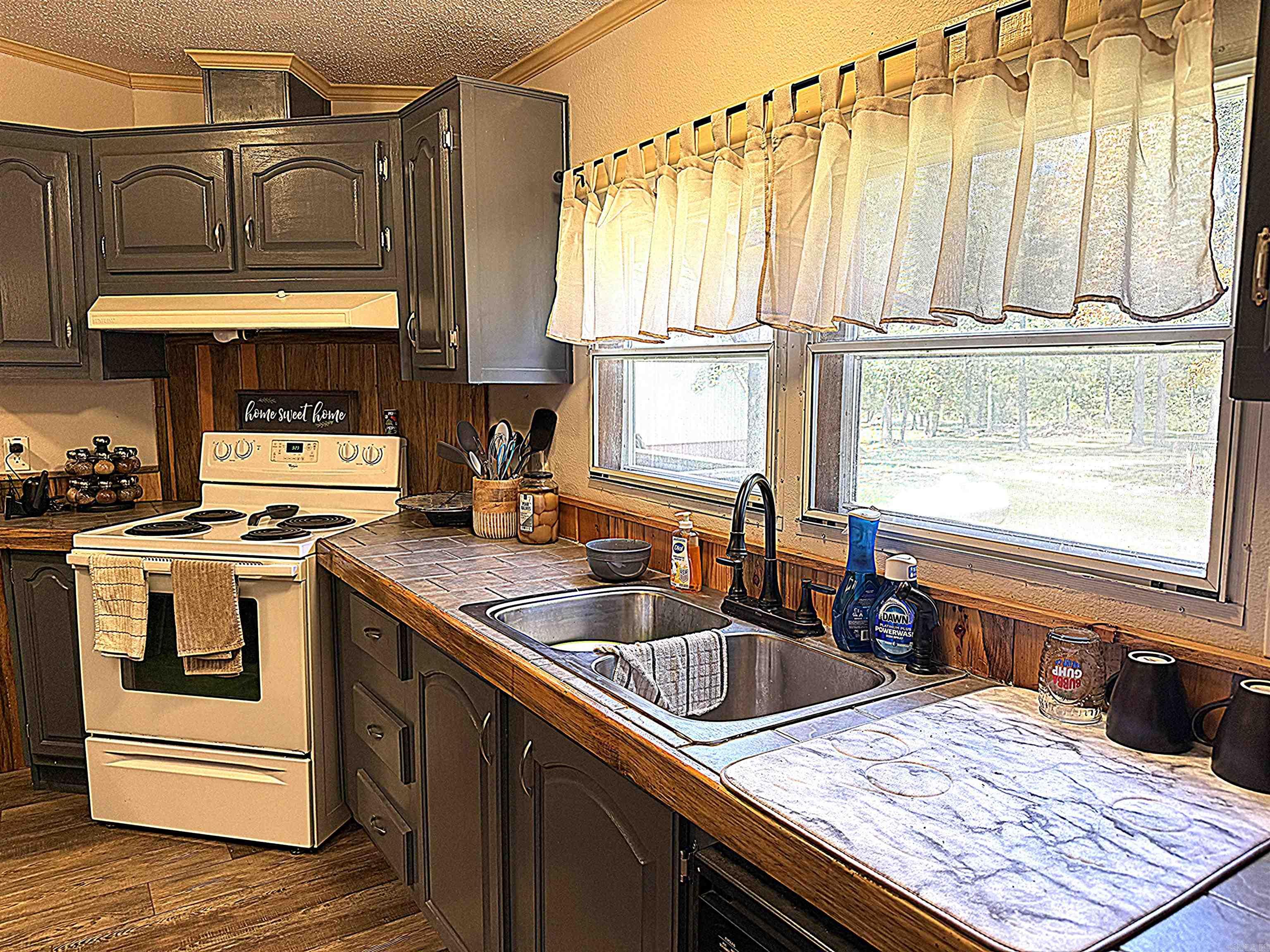 513 Wagon Circle Property Photo 15