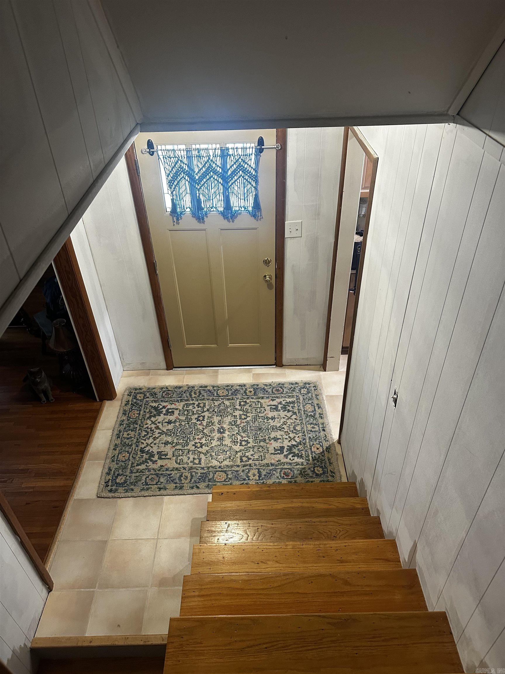 805 Newcomb Property Photo 6