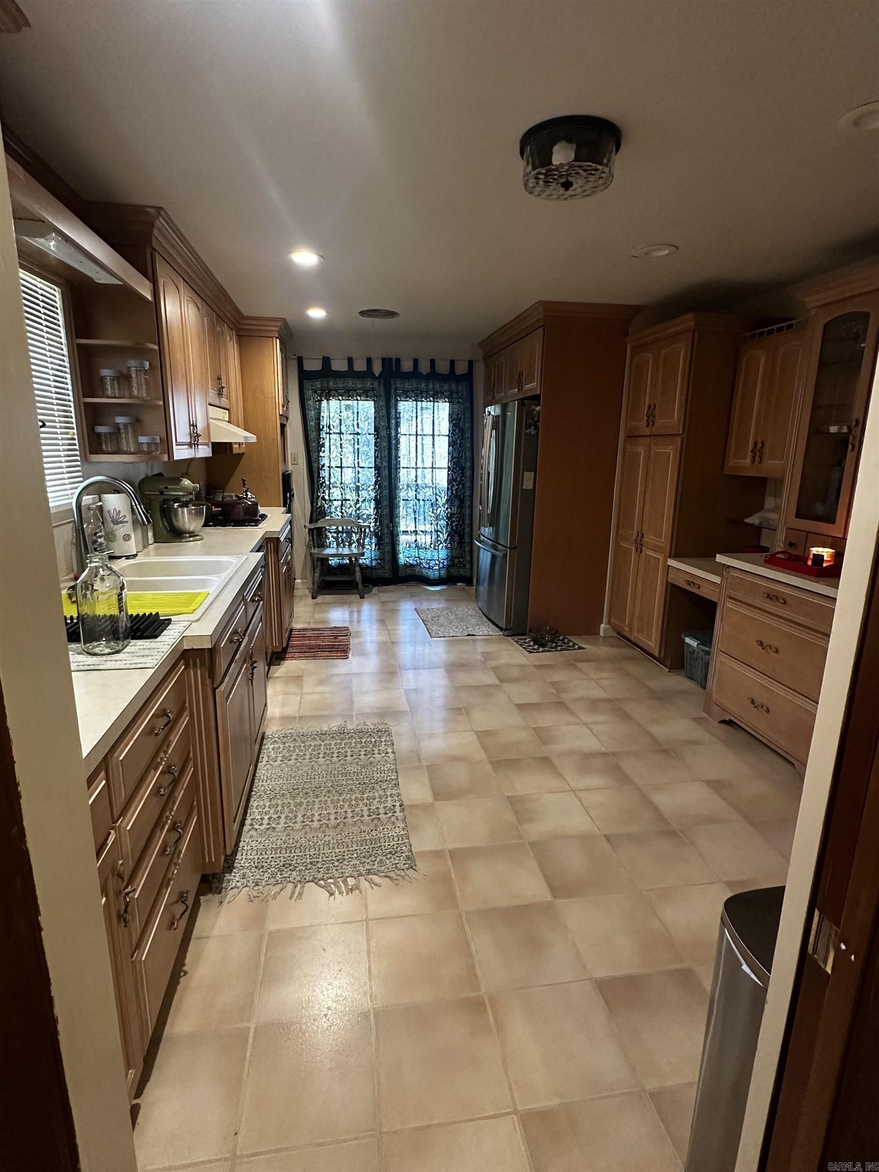 805 Newcomb Property Photo 11
