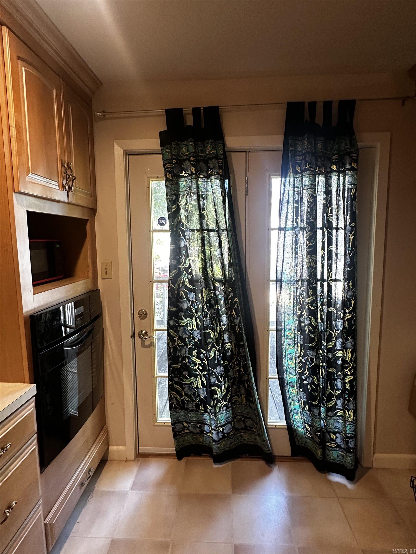 805 Newcomb Property Photo 12