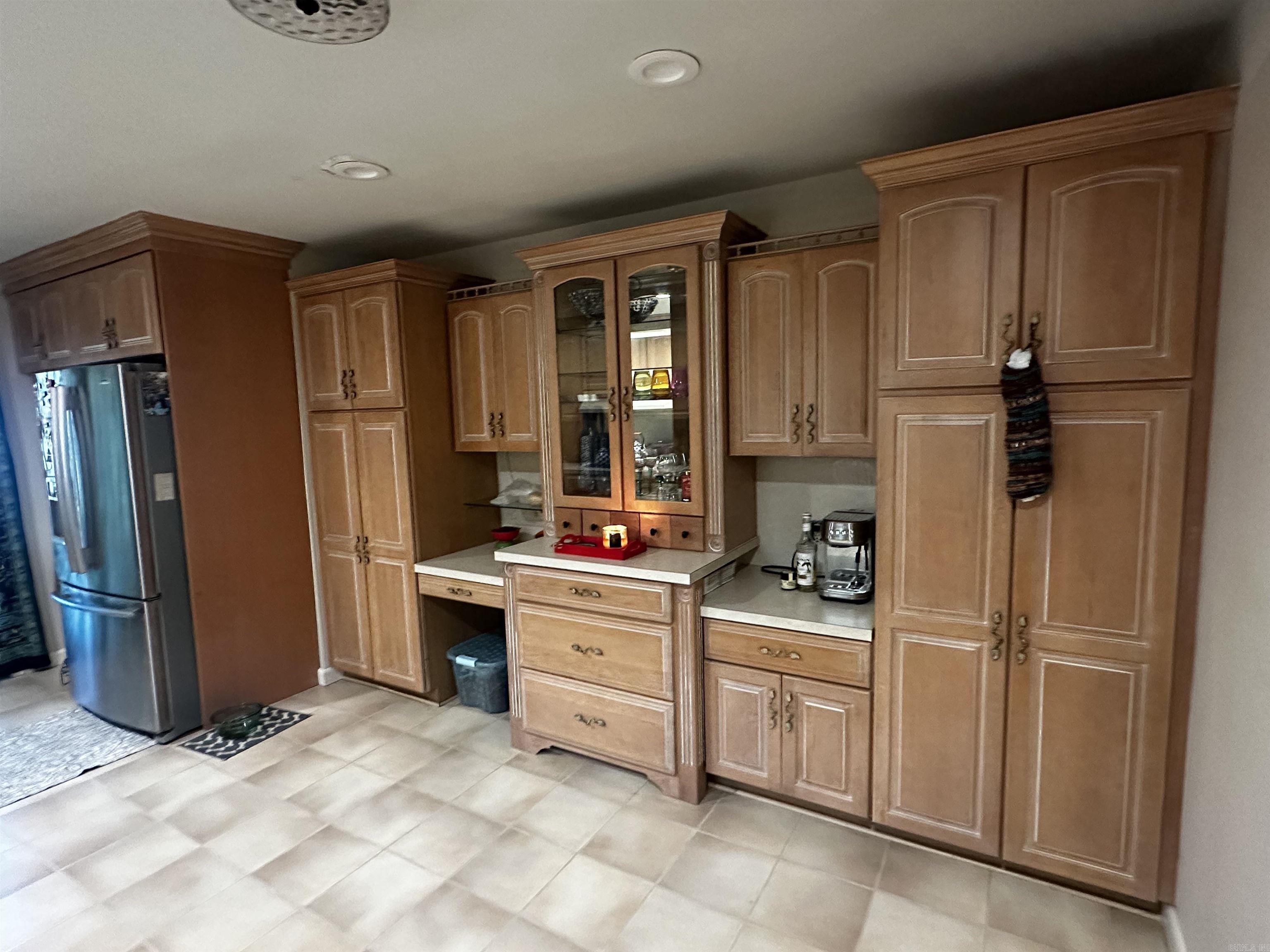 805 Newcomb Property Photo 16