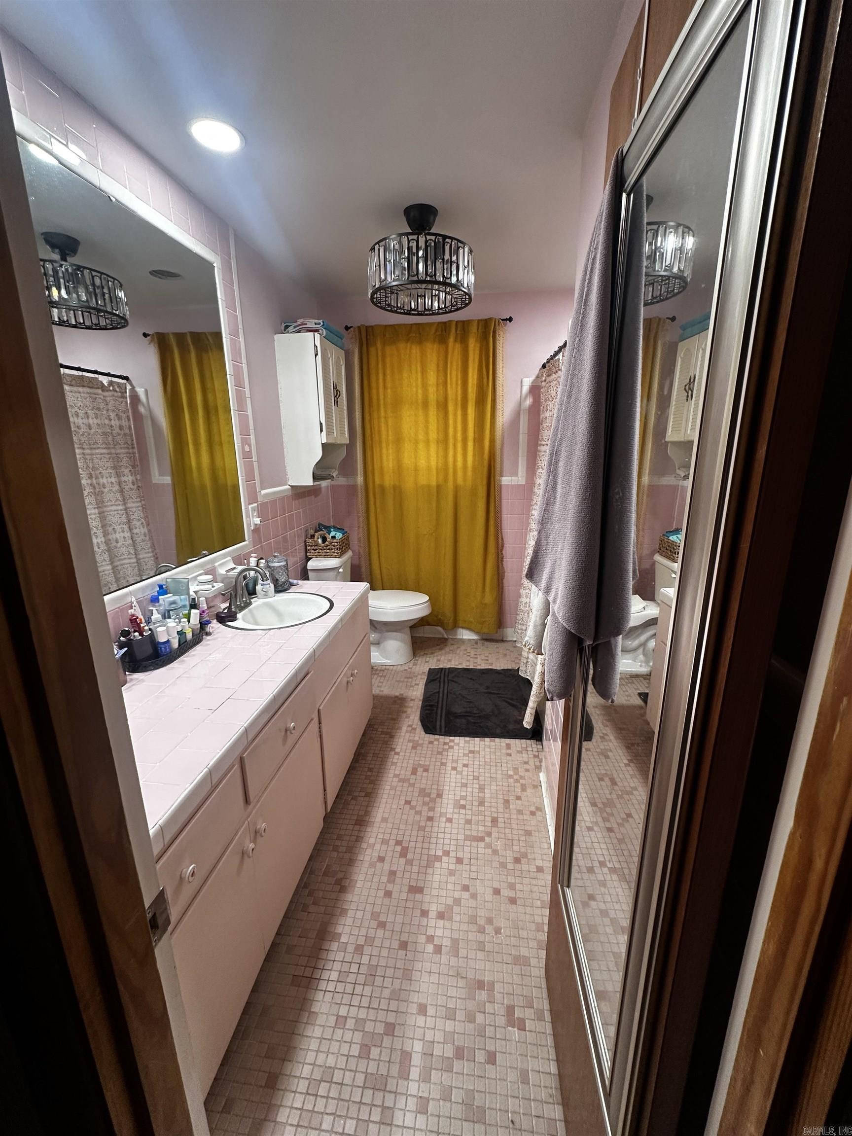 805 Newcomb Property Photo 22