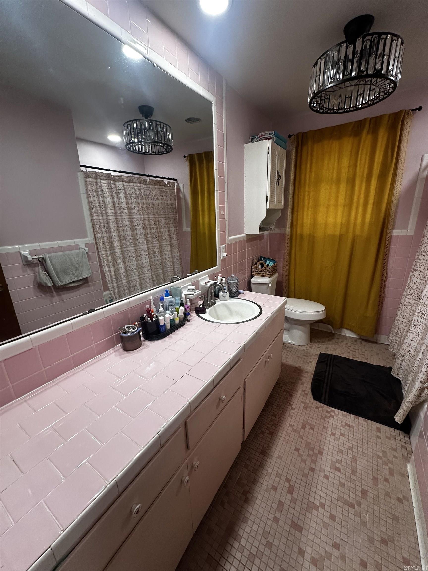 805 Newcomb Property Photo 23