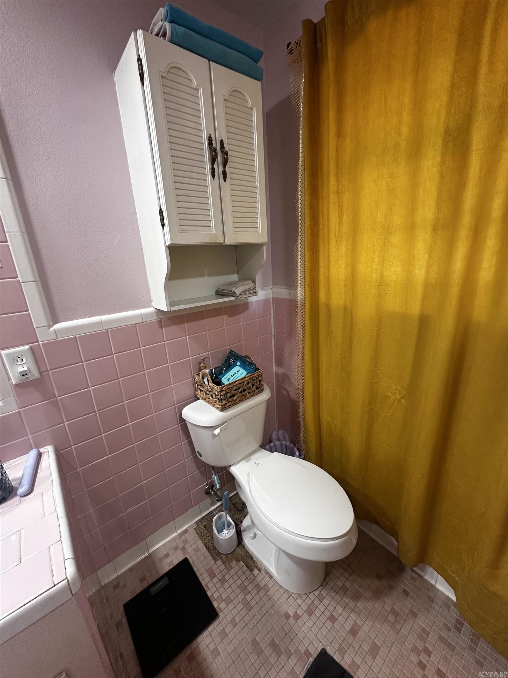 805 Newcomb Property Photo 24
