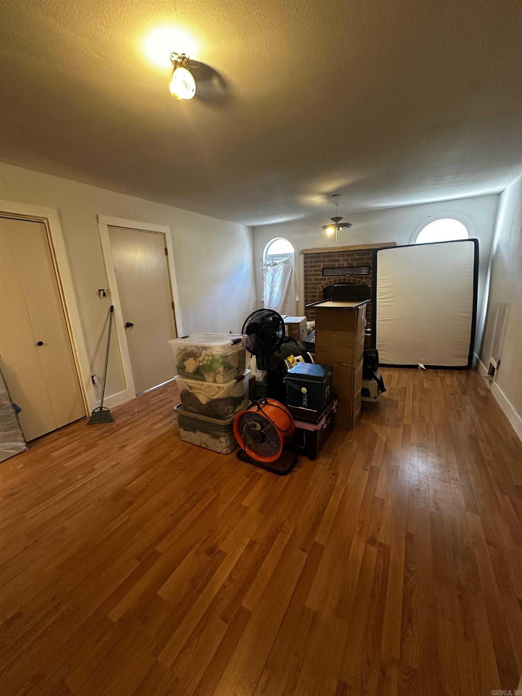 805 Newcomb Property Photo 32