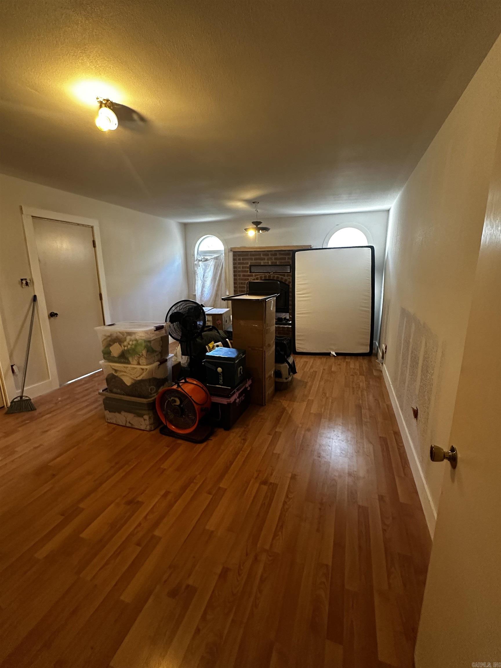 805 Newcomb Property Photo 33