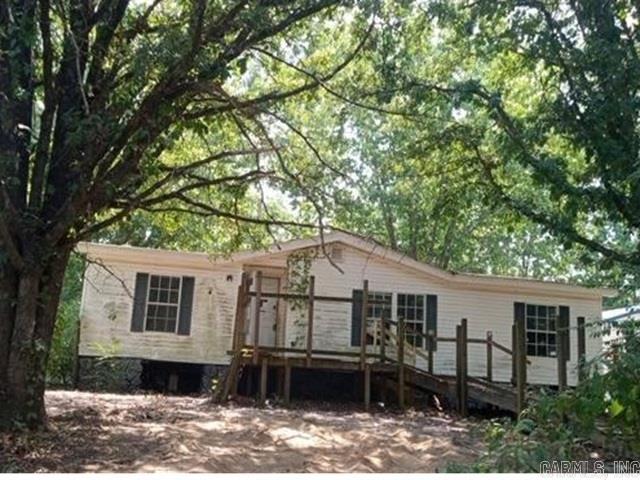 19525 Chicot Road Property Photo 1