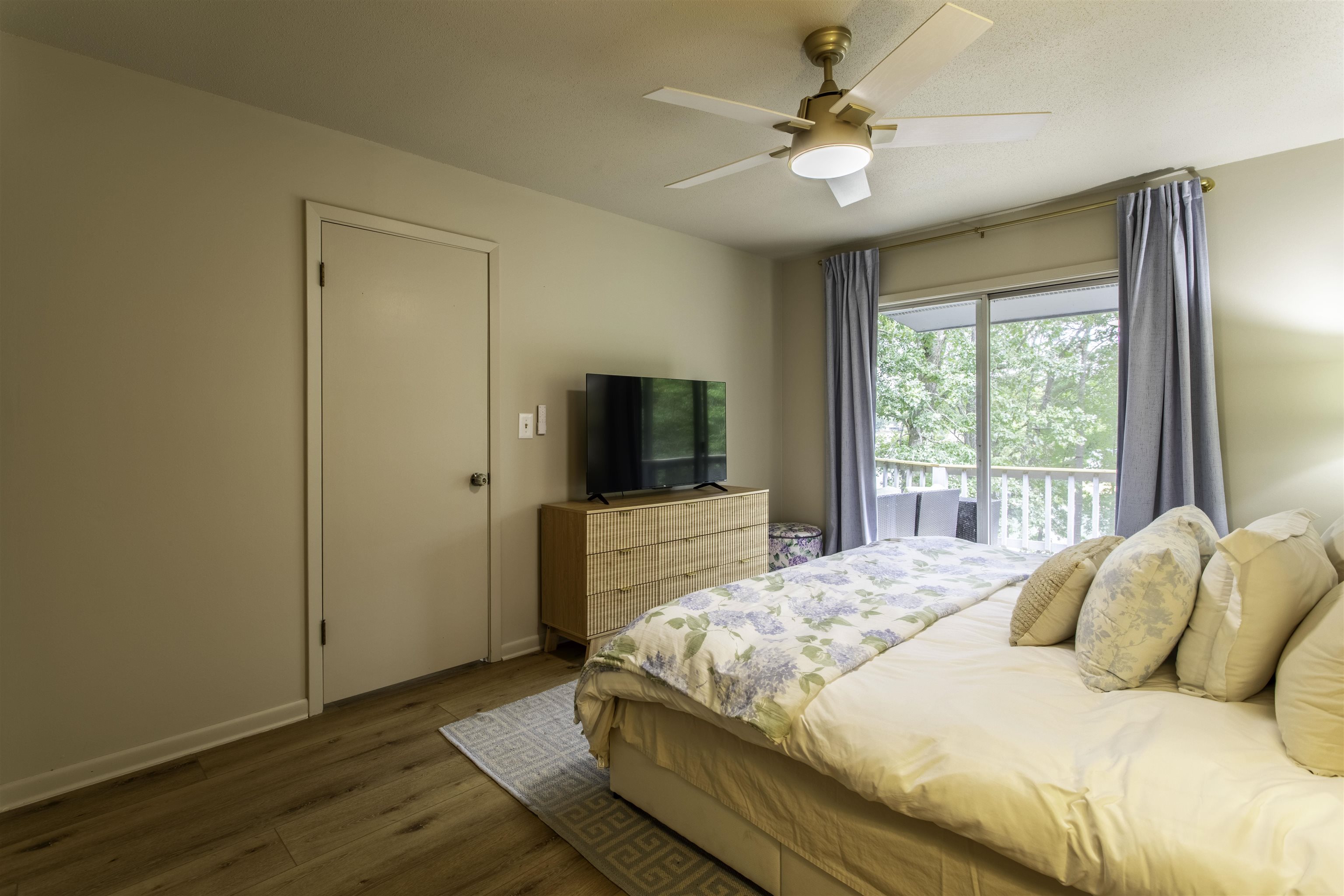 4 Winnebago Circle Property Photo 17