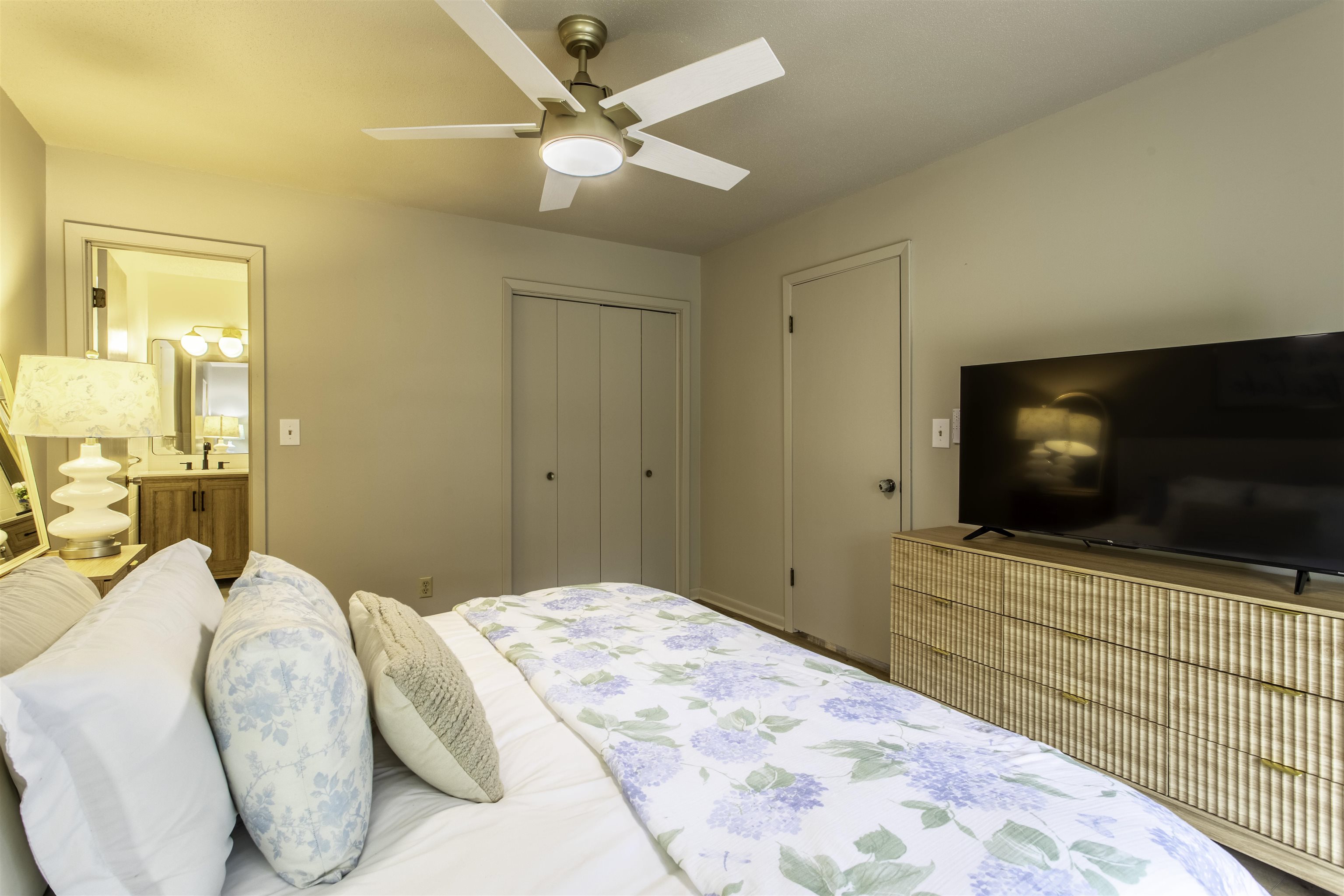 4 Winnebago Circle Property Photo 18