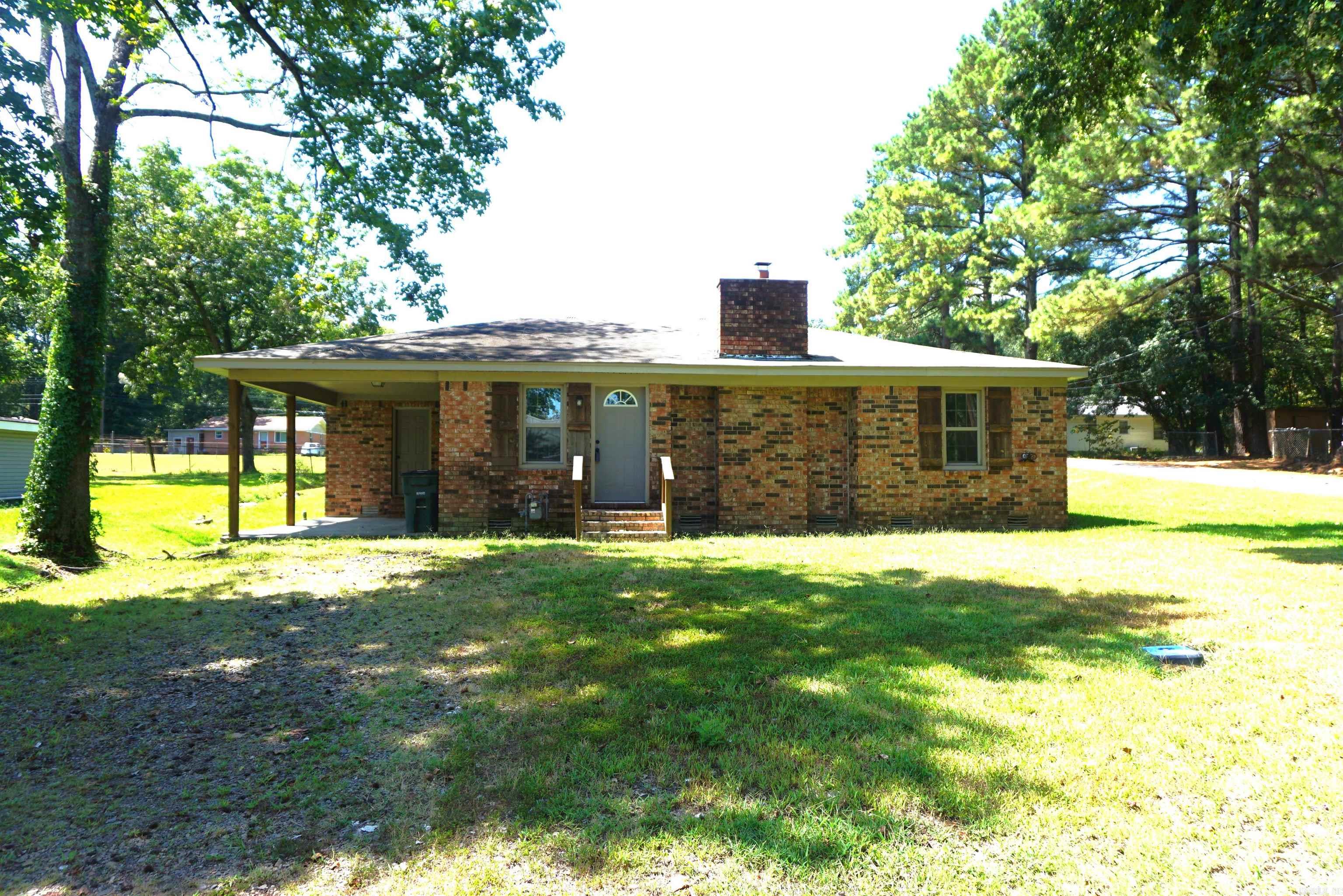 300 Clark St Property Photo 1