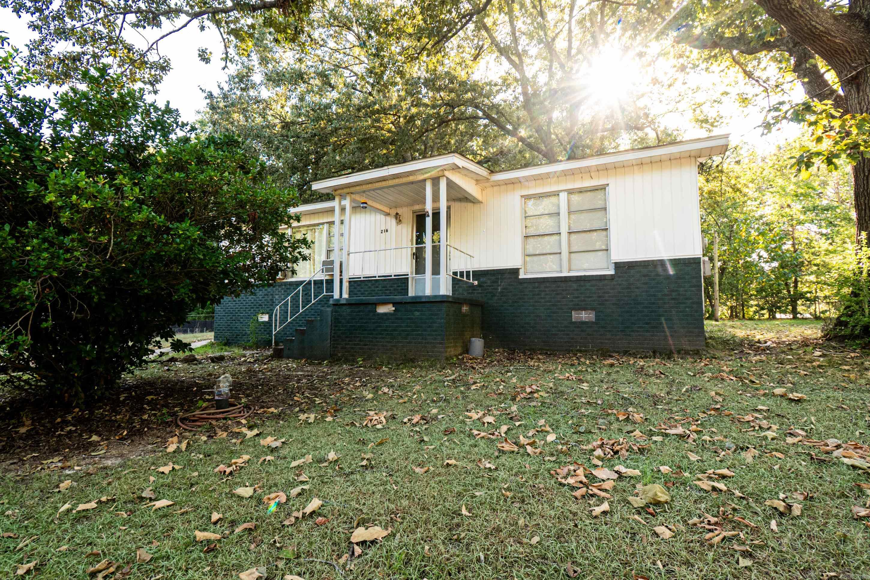216 Ruth Property Photo 1