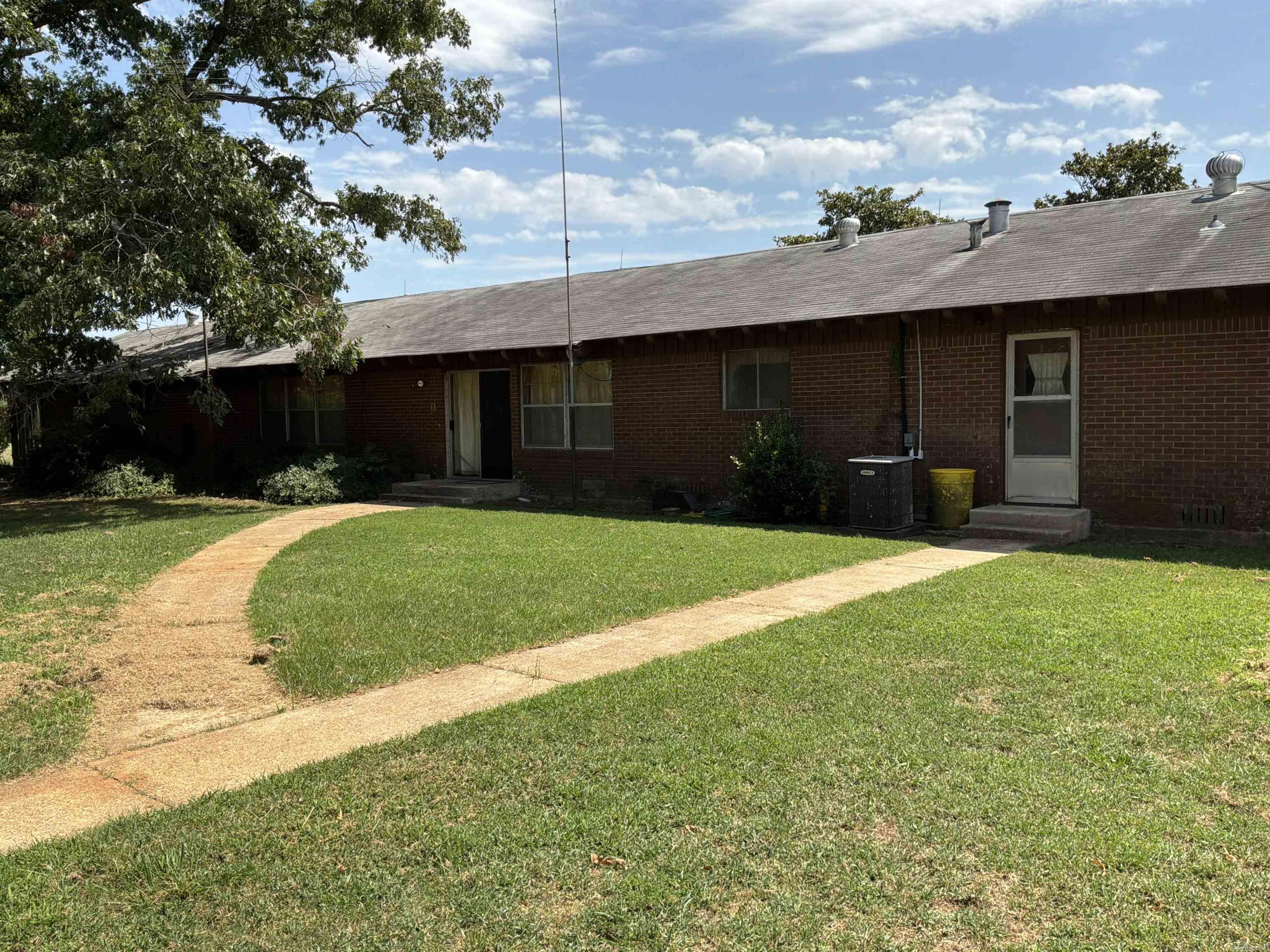 136 Fowler Road Property Photo 8