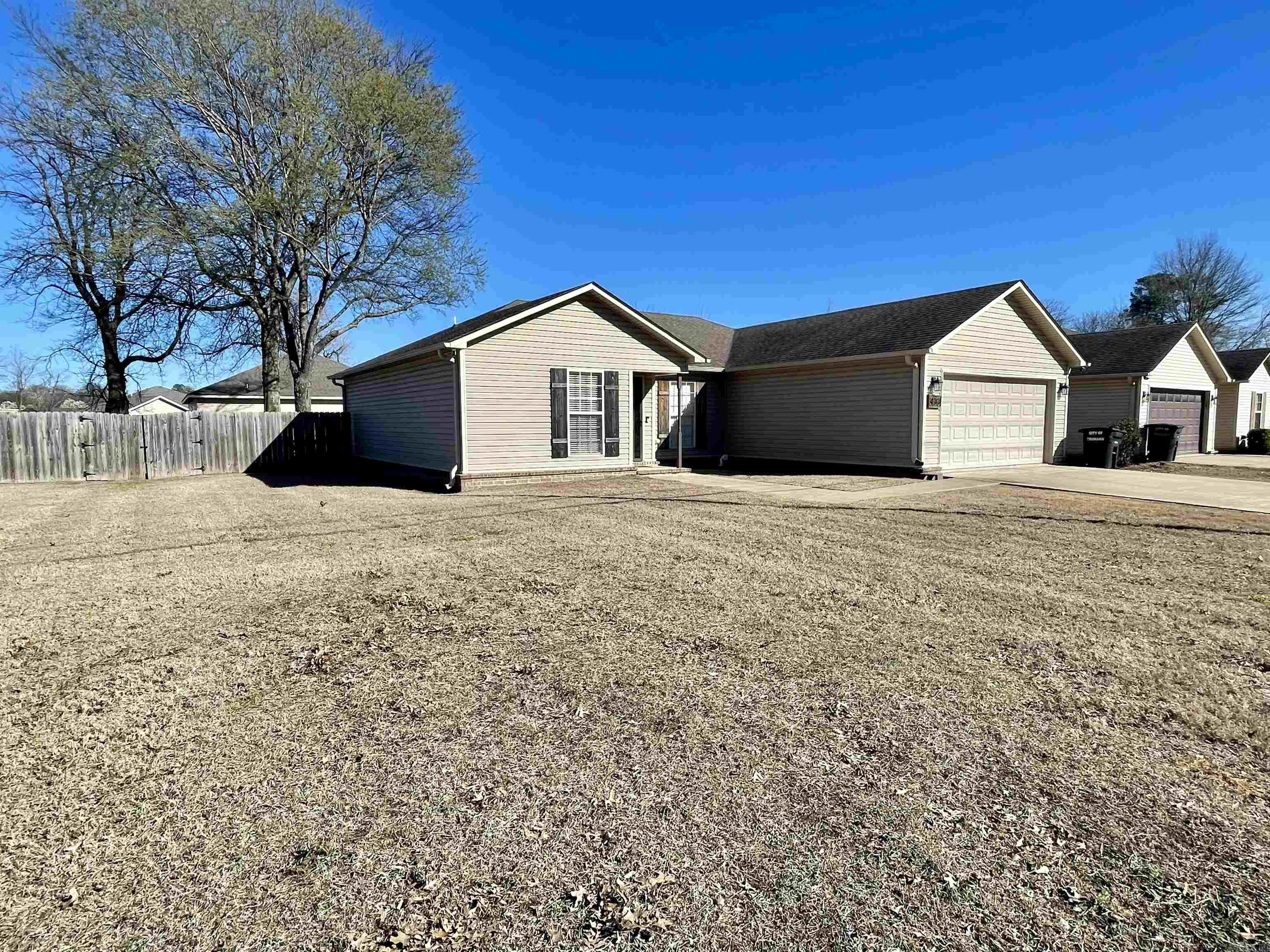 433 N Willow Avenue Property Photo 36