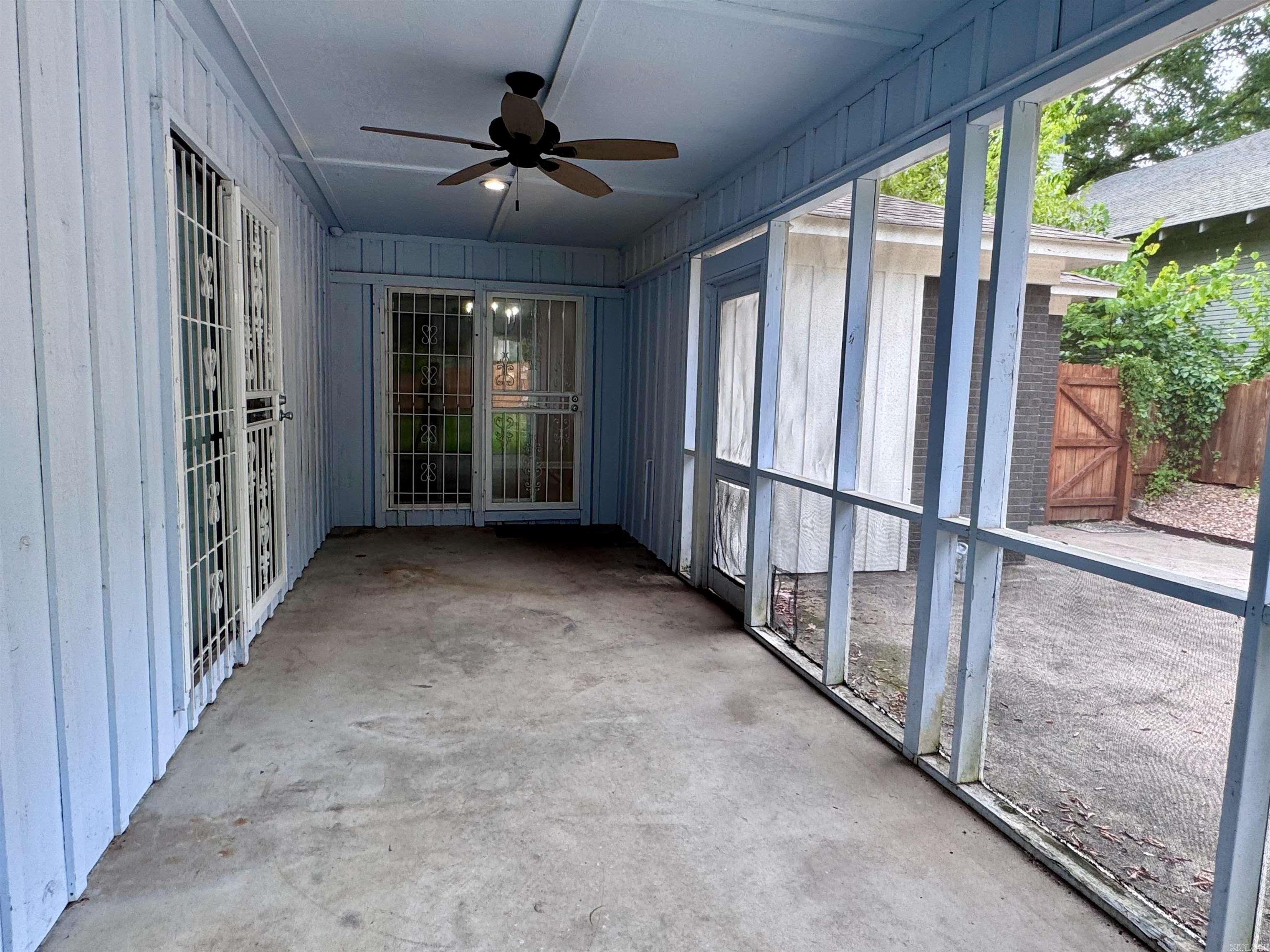 125 S Oak Street Property Photo 22