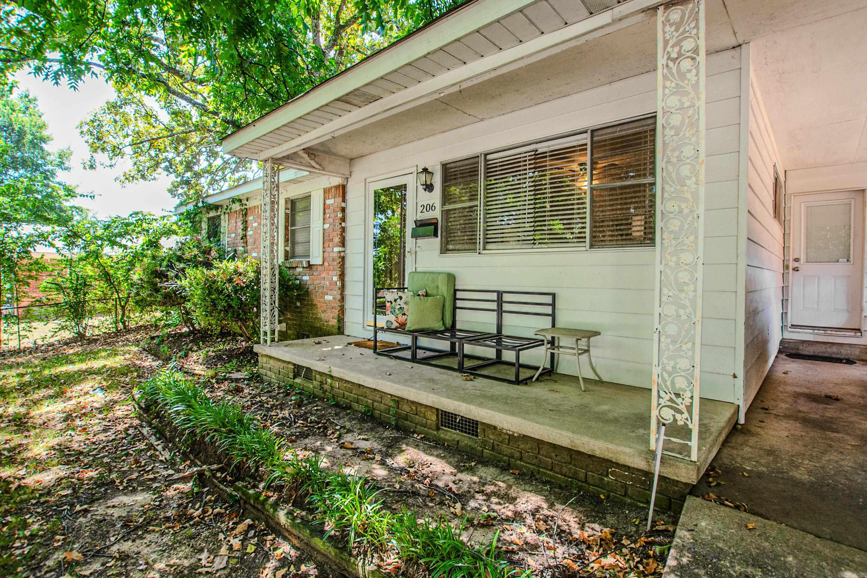 206 Steven Dr Property Photo 4