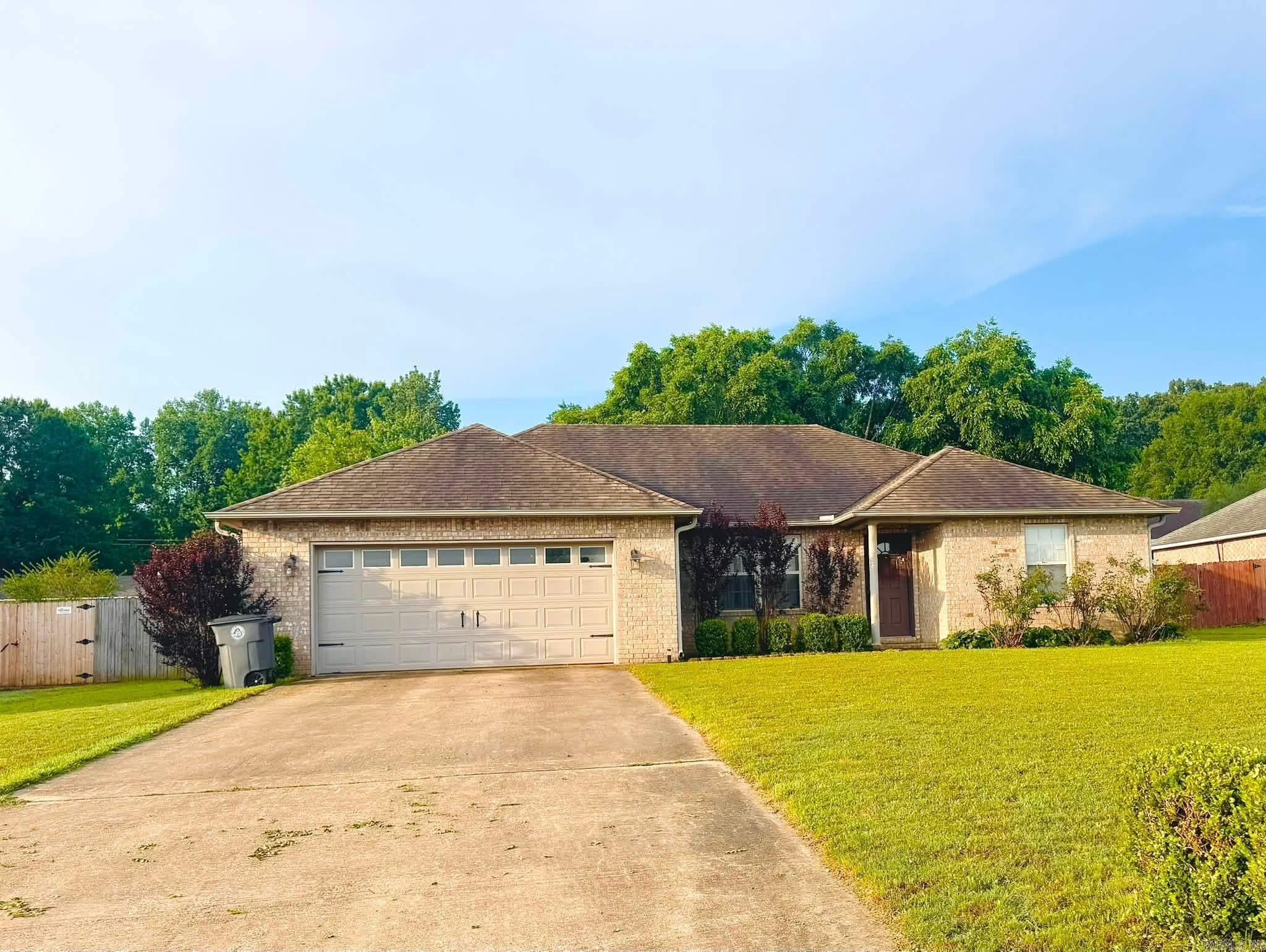 9 Rebecca Lane Property Photo 1