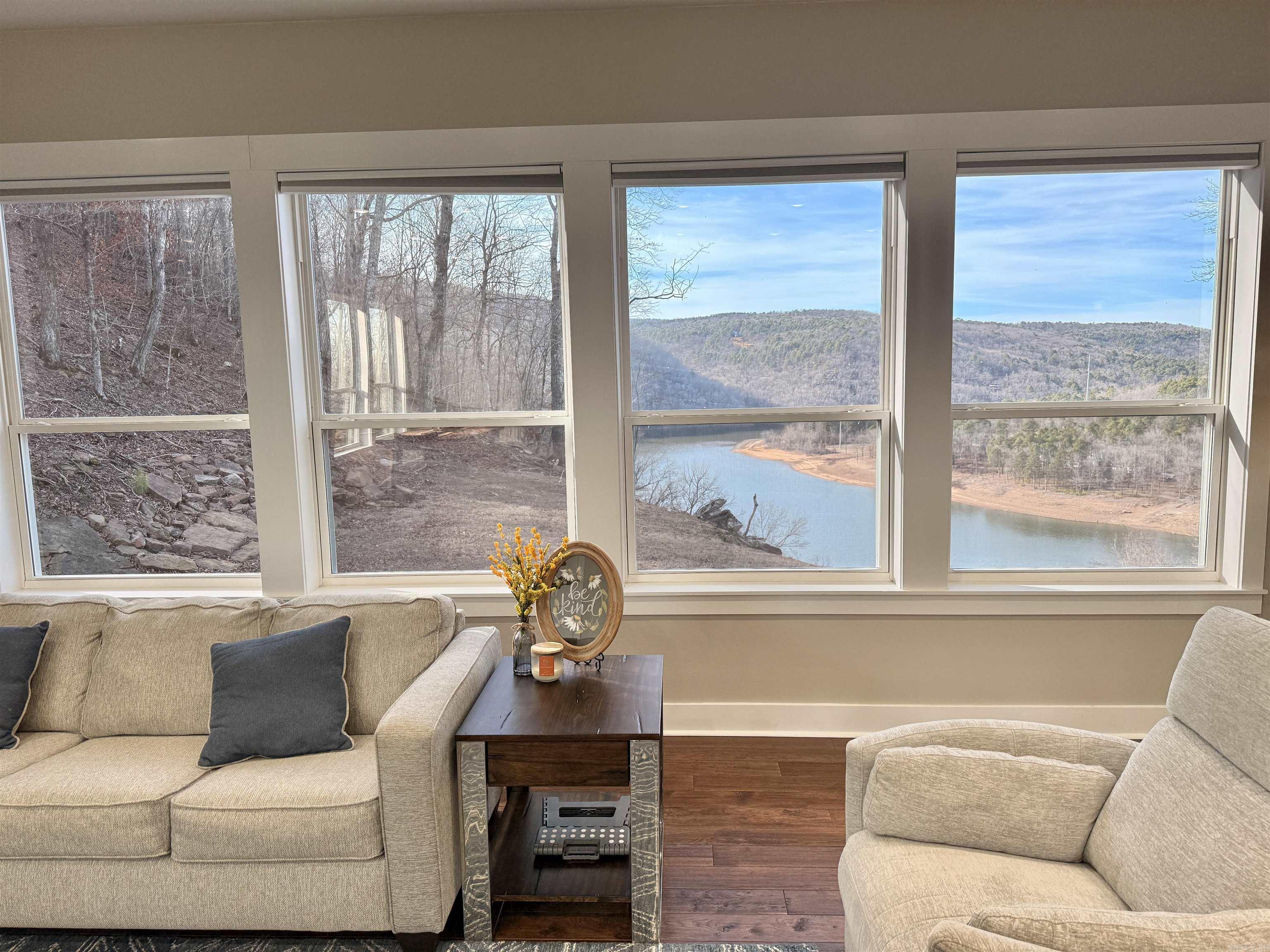 650 Lower Ridge Circle Property Photo 17