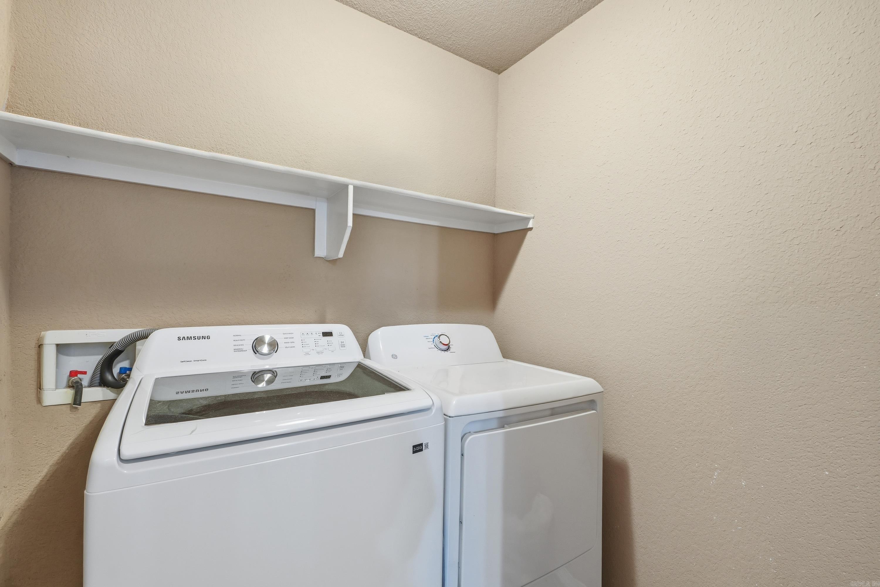 40 Dunwood Drive Property Photo 17