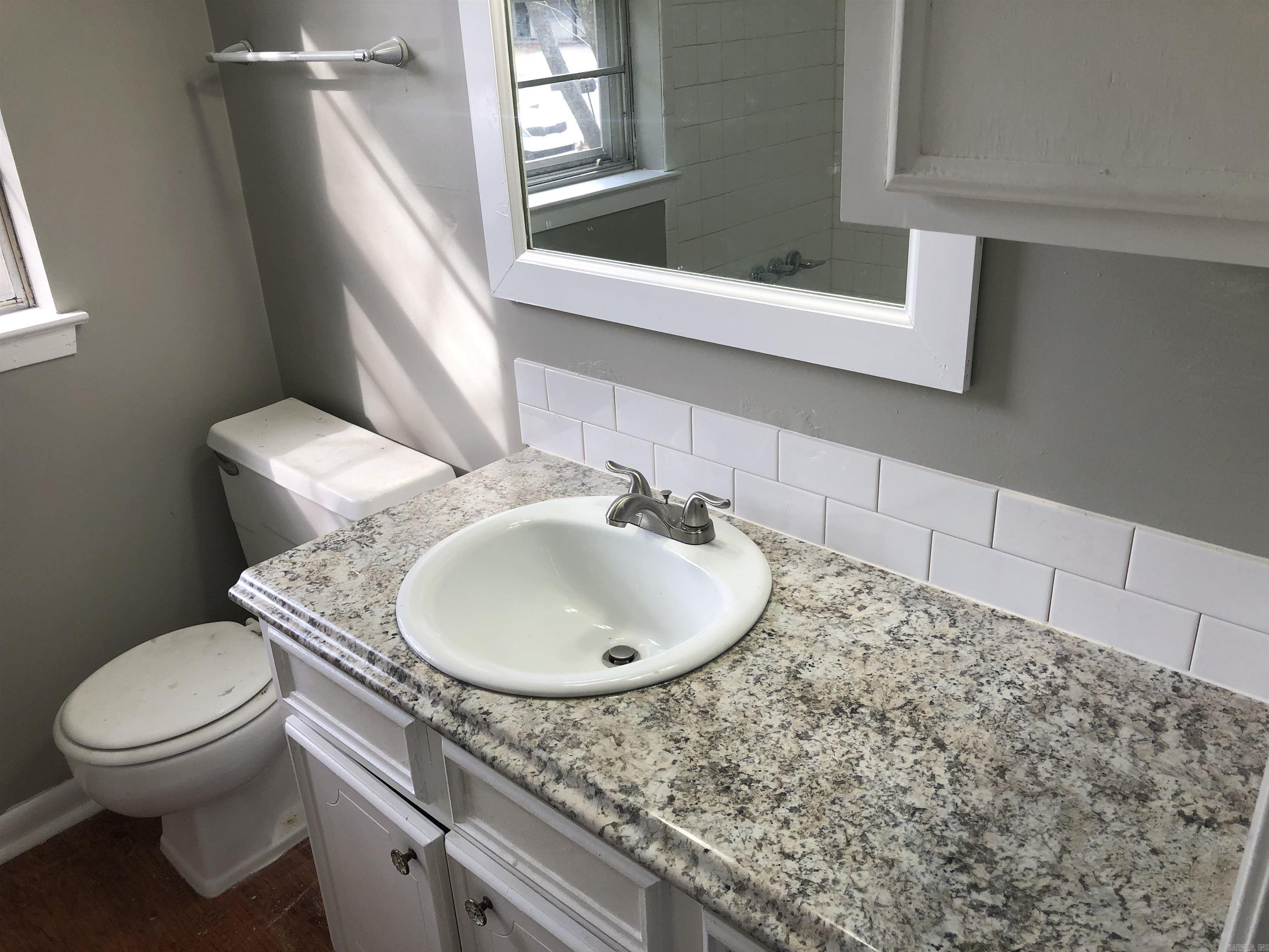 3300 Green Drive Property Photo 4