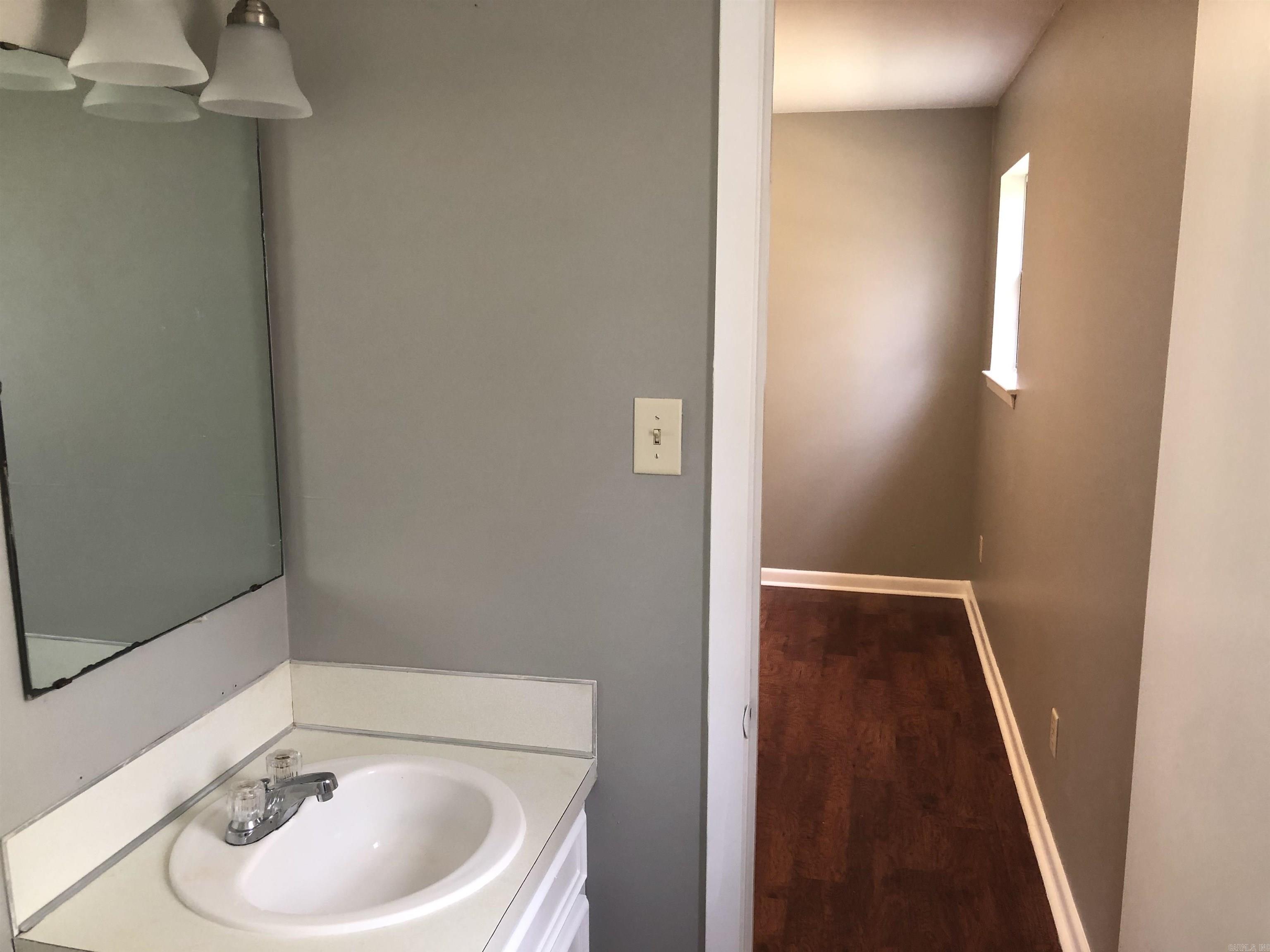 3300 Green Drive Property Photo 10