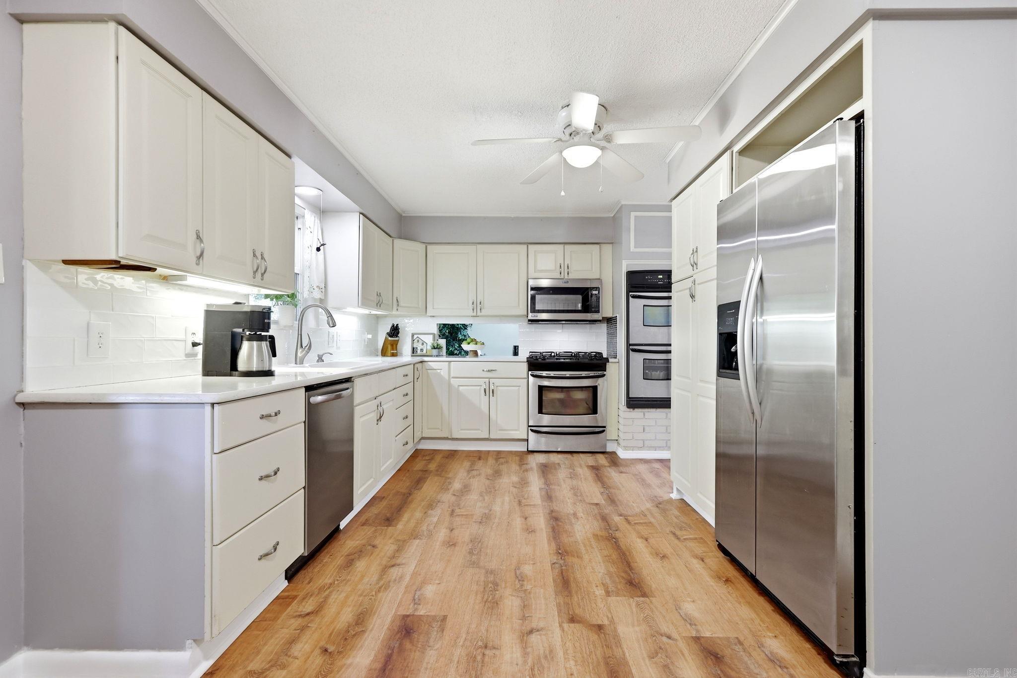6 Lorna Drive Property Photo 21